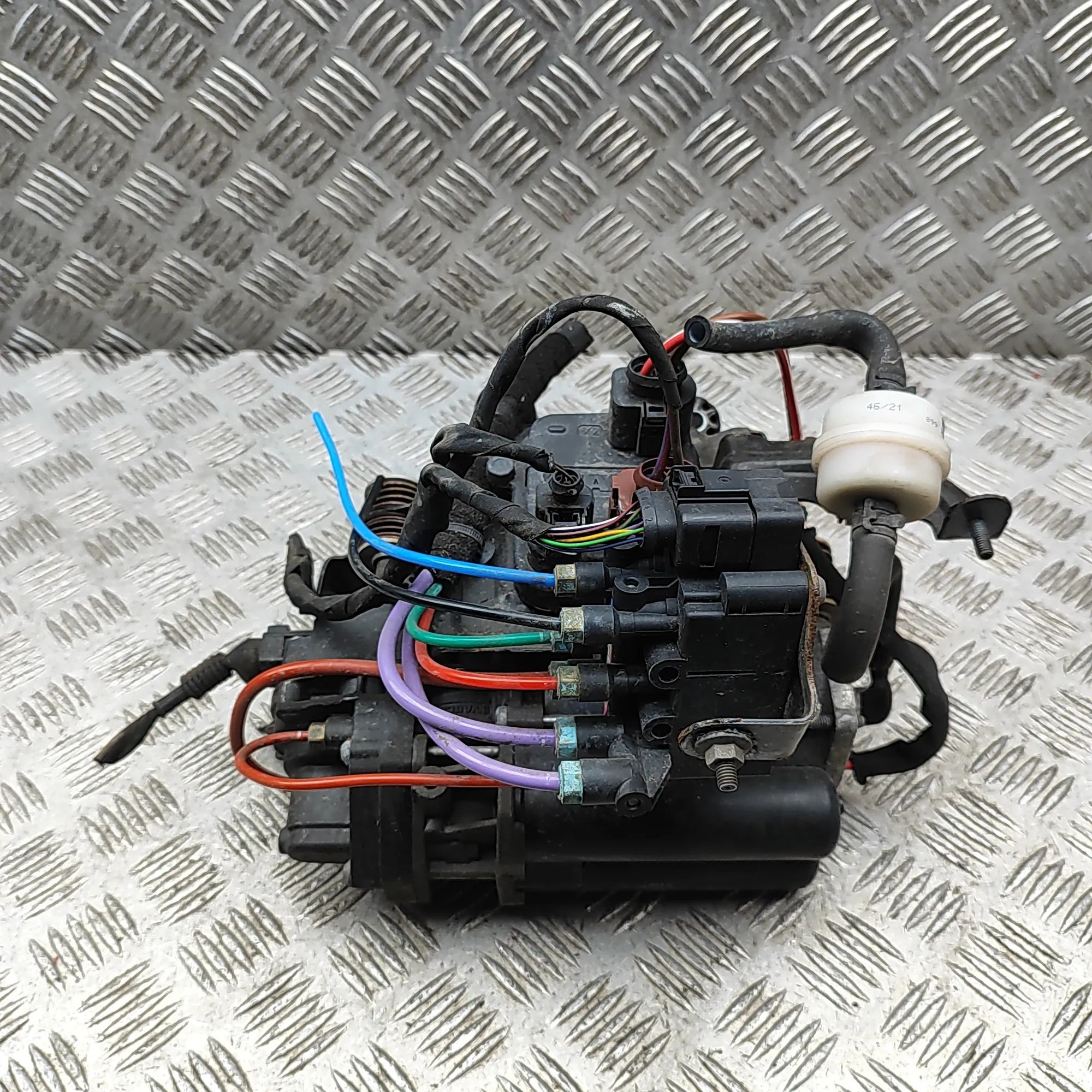Audi Q7 (4M) Air Suspension Compressor 443020300, 26071634, 4M0616005H Air Suspension ...
