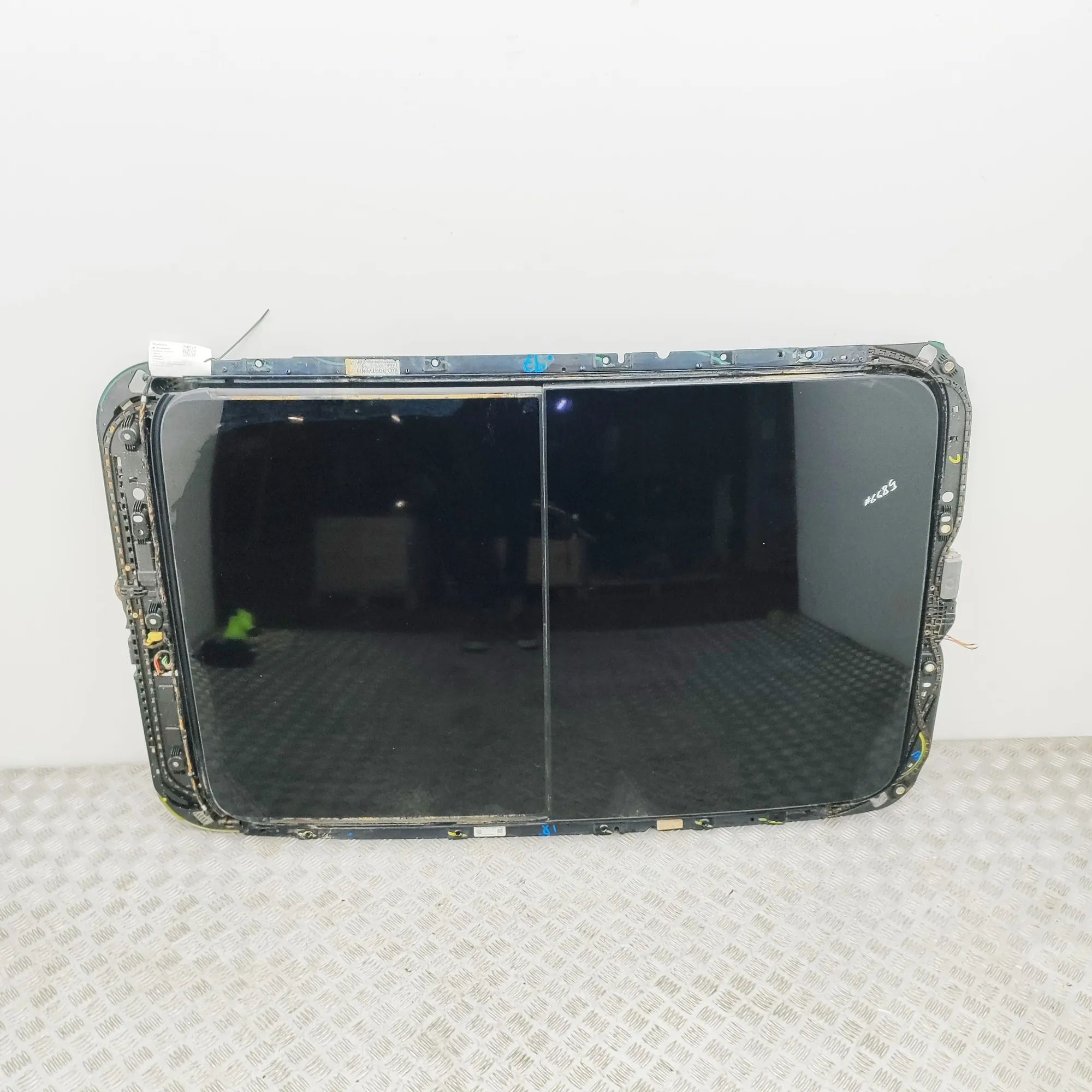 Audi Q5 (FY) Sunroof 80A877049F Sunroof AUDI Q5 (FY) (2016-...)

Par...