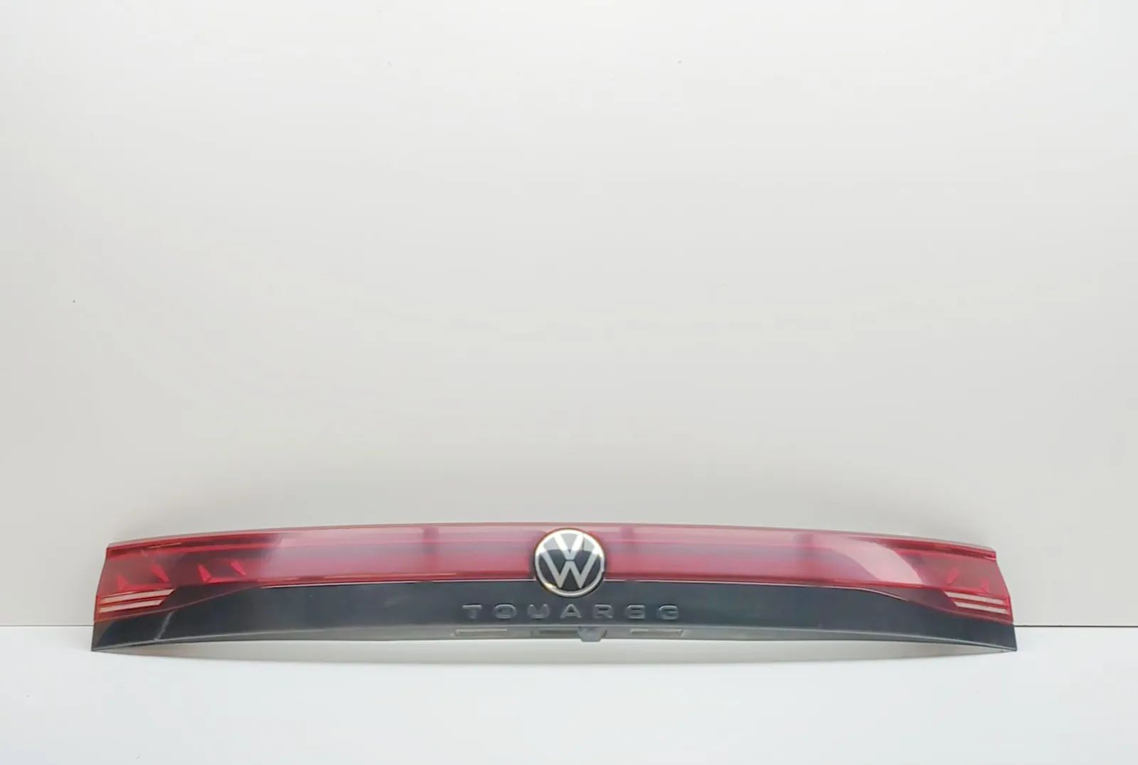 Volkswagen Touareg Tailgate Boot Tail Light 760945307D Tailgate Boot Tail Light VW TOUAREG ...