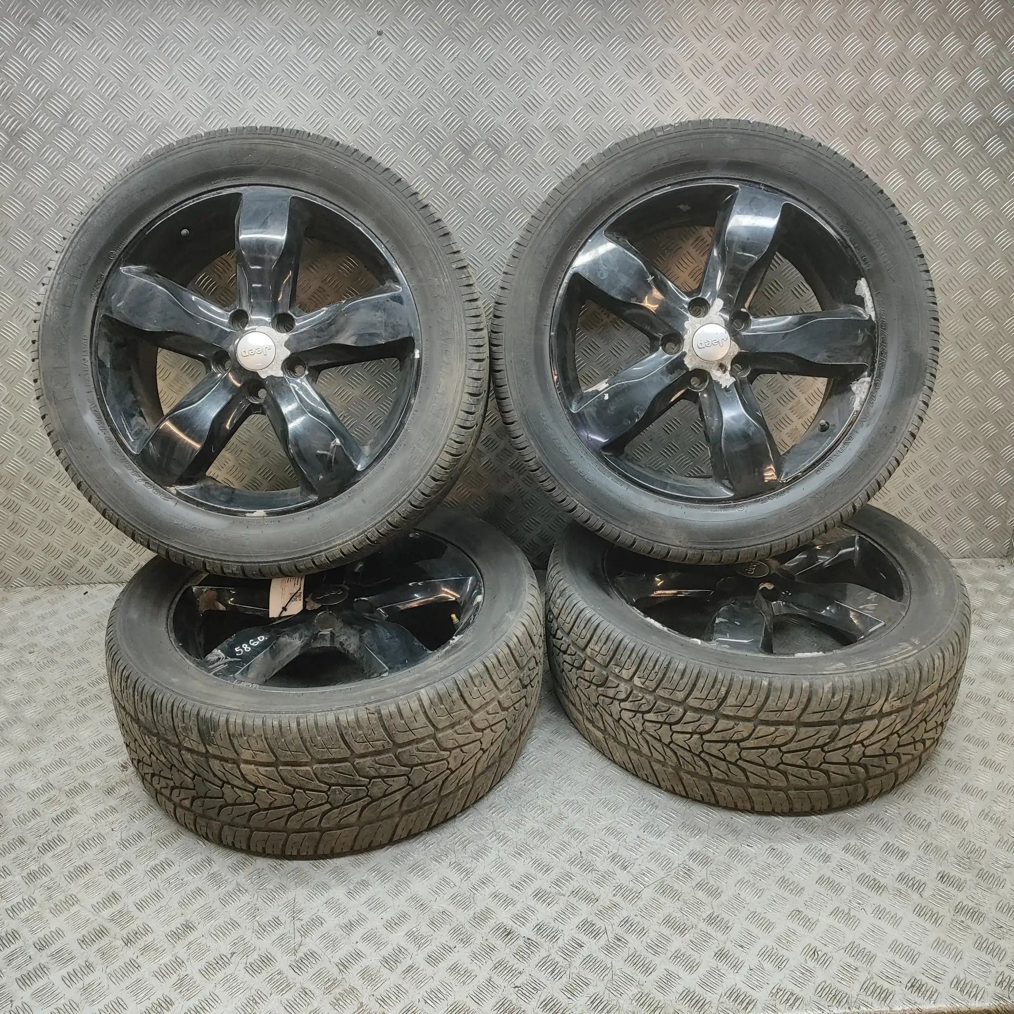 Jeep Grand Cherokee (WK) Alloy Wheel Set K1JD14DD5AC Alloy Wheel Set JEEP GRAND CHEROKEE...