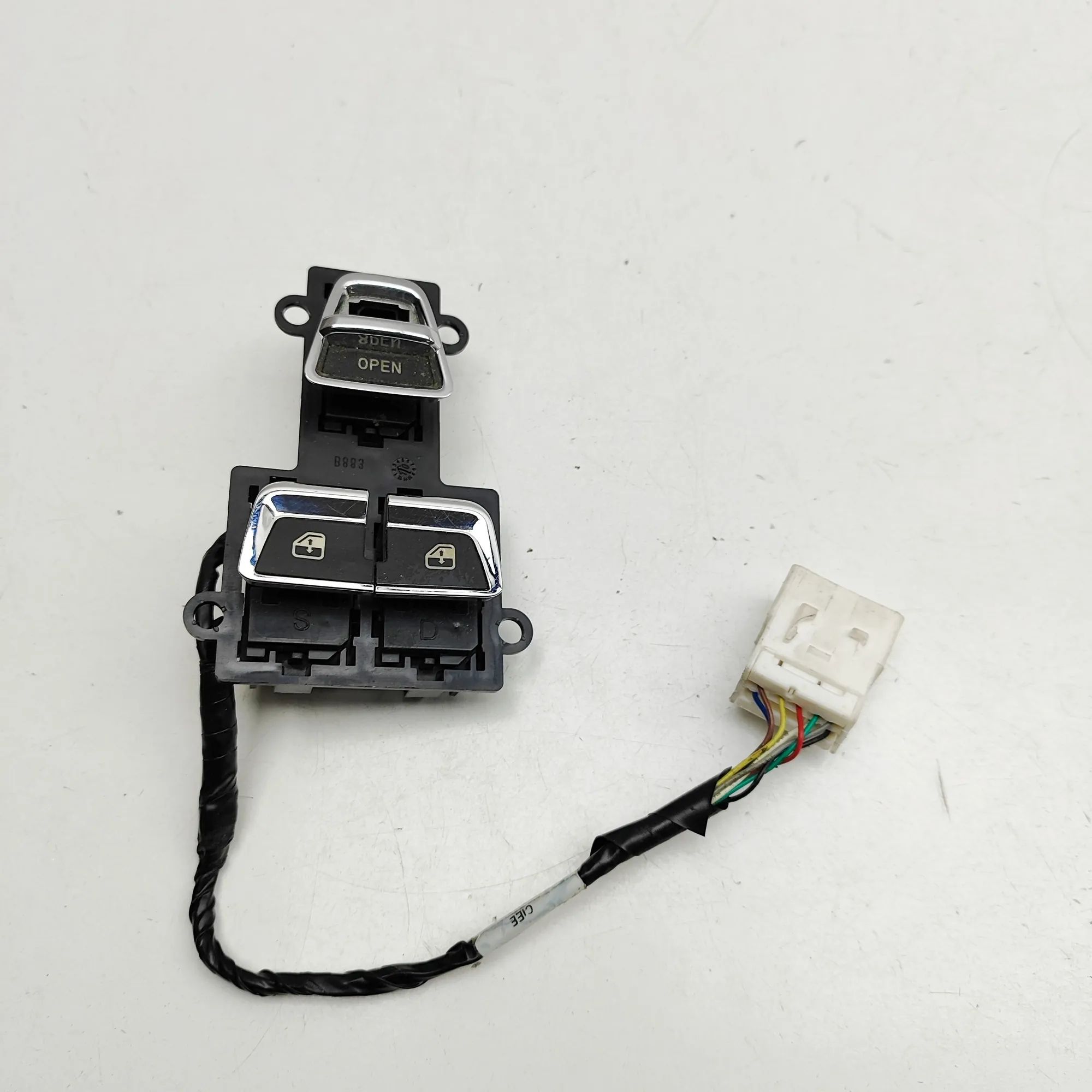Ferrari California Front Left Door Window Switch 238999 Front Left Door Window Switch FERRARI CA...