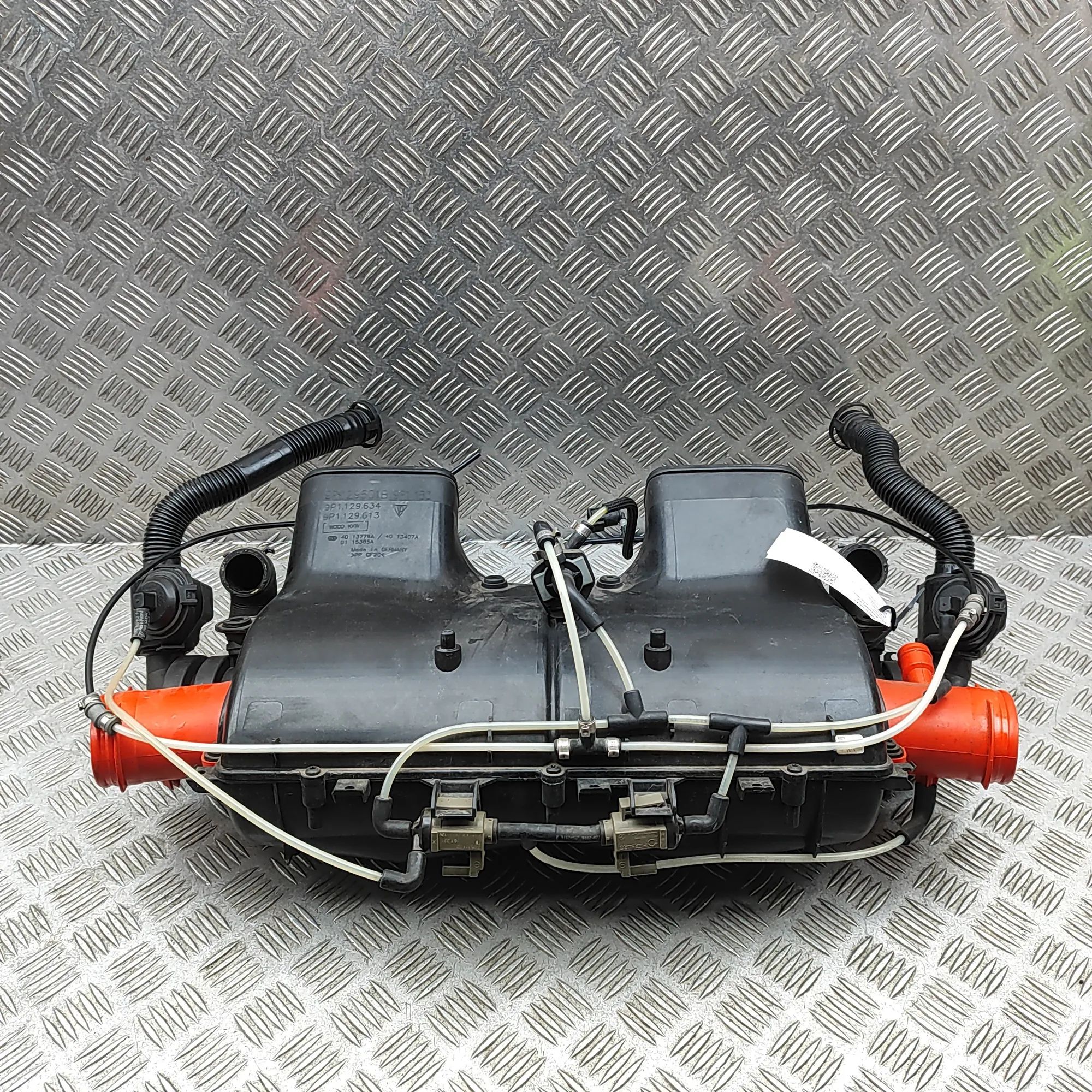 Porsche 911 (991) Air filter box  9P1129634, 9P1129613, 9P1129504C, 9P1129504B, 9...