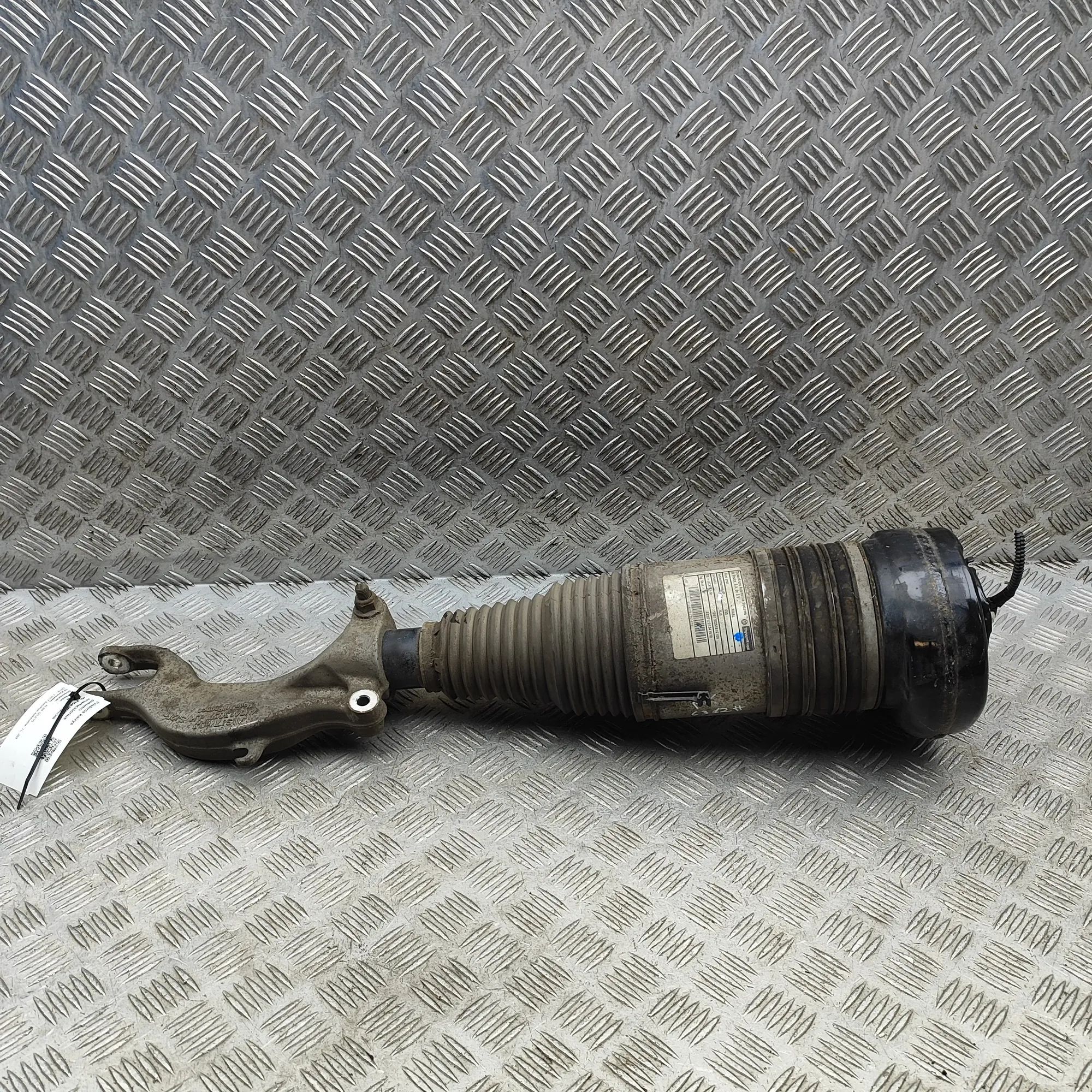 Audi Q5 (8R) Front Left Air Shock Absorber F309516001, 4M0413037, 80A616039G Front Left Ai...