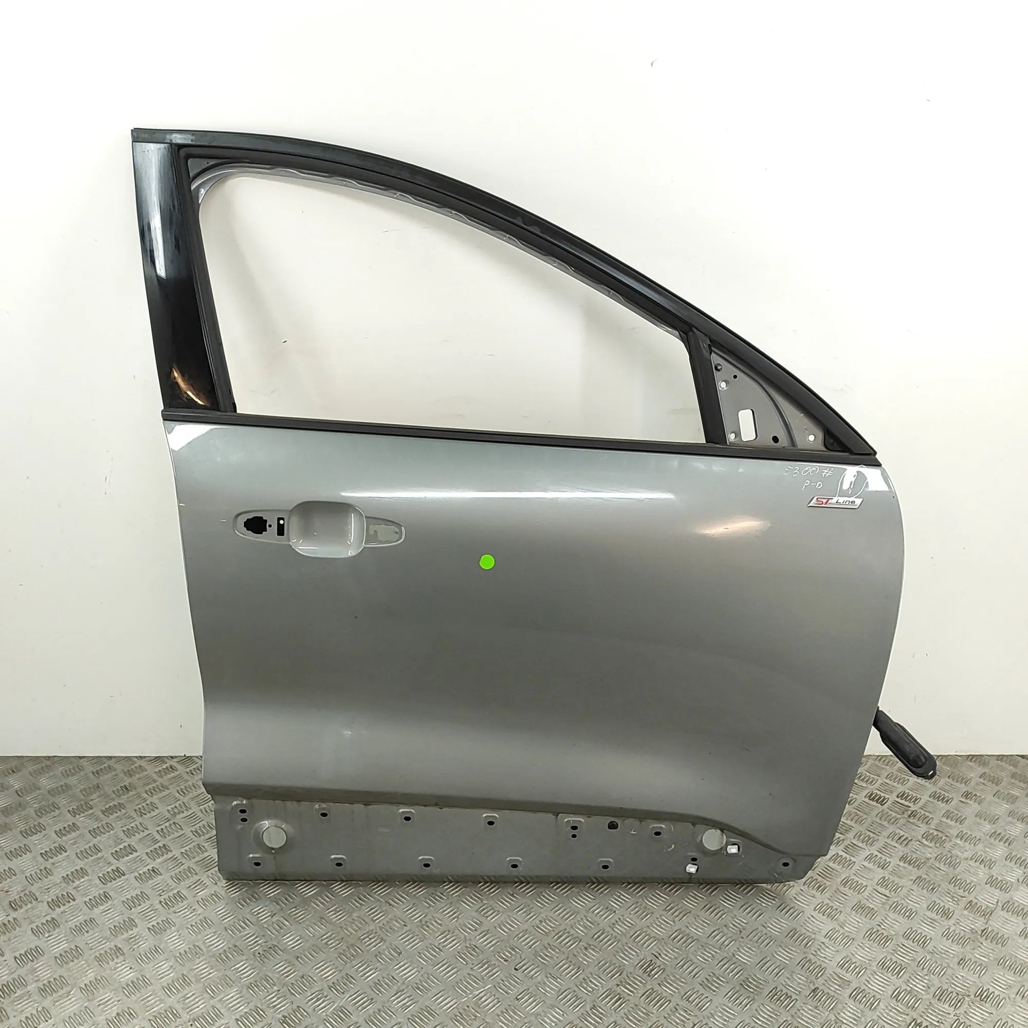 Ford Kuga Front Right Door LV4B-S20220-AK Front Right Door FORD KUGA (III ...