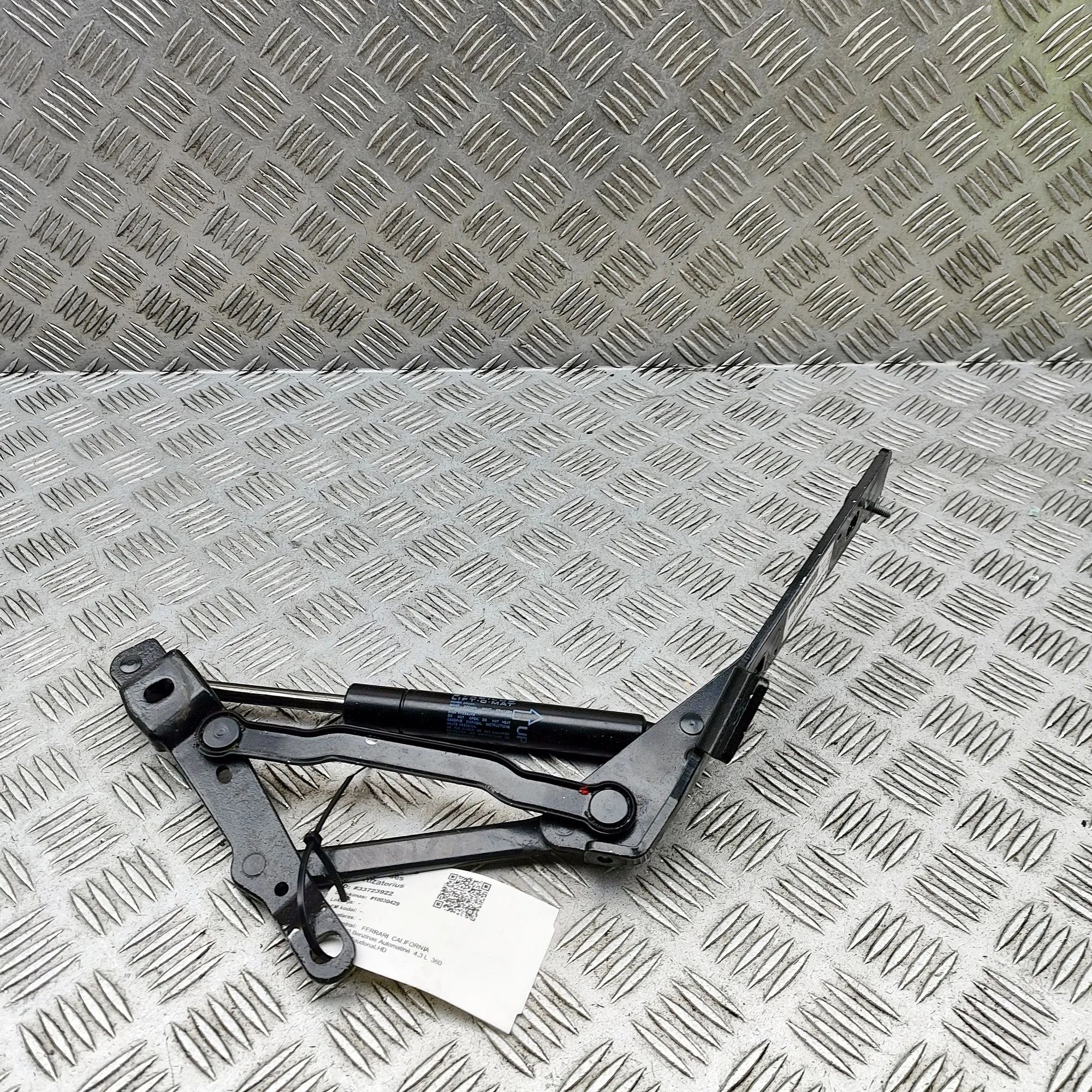 Ferrari California Left Side Bootlid Hinge 9221654 Left Side Bootlid Hinge FERRARI CALIFOR...