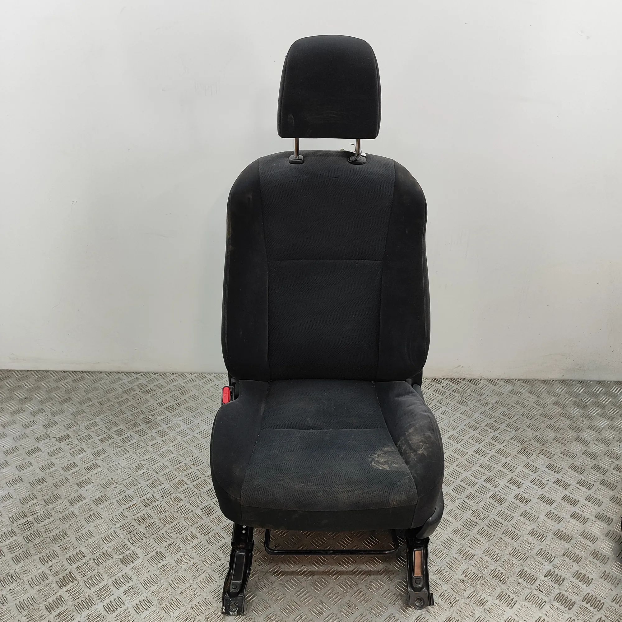 Toyota Land Cruiser 150 Front Left Seat 71620-60411, 71640-60230 Front Left Seat TOYOTA...