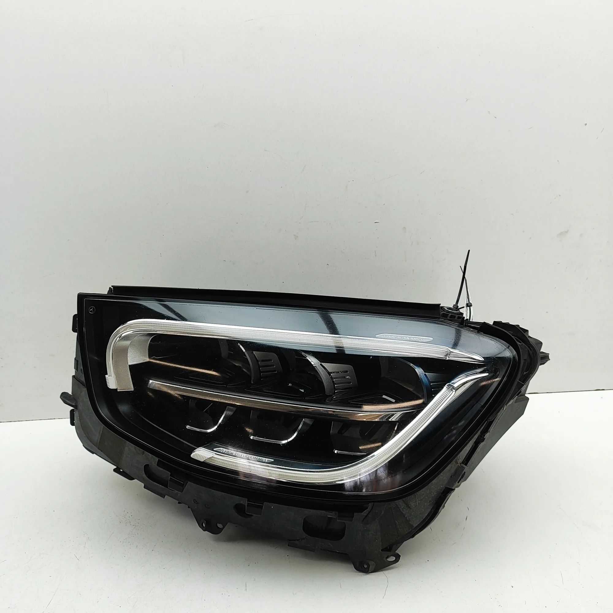 Mercedes-Benz GLC (X253) Front Left Headlight A2539067101 Front Left Headlight MERCEDES-BENZ ...