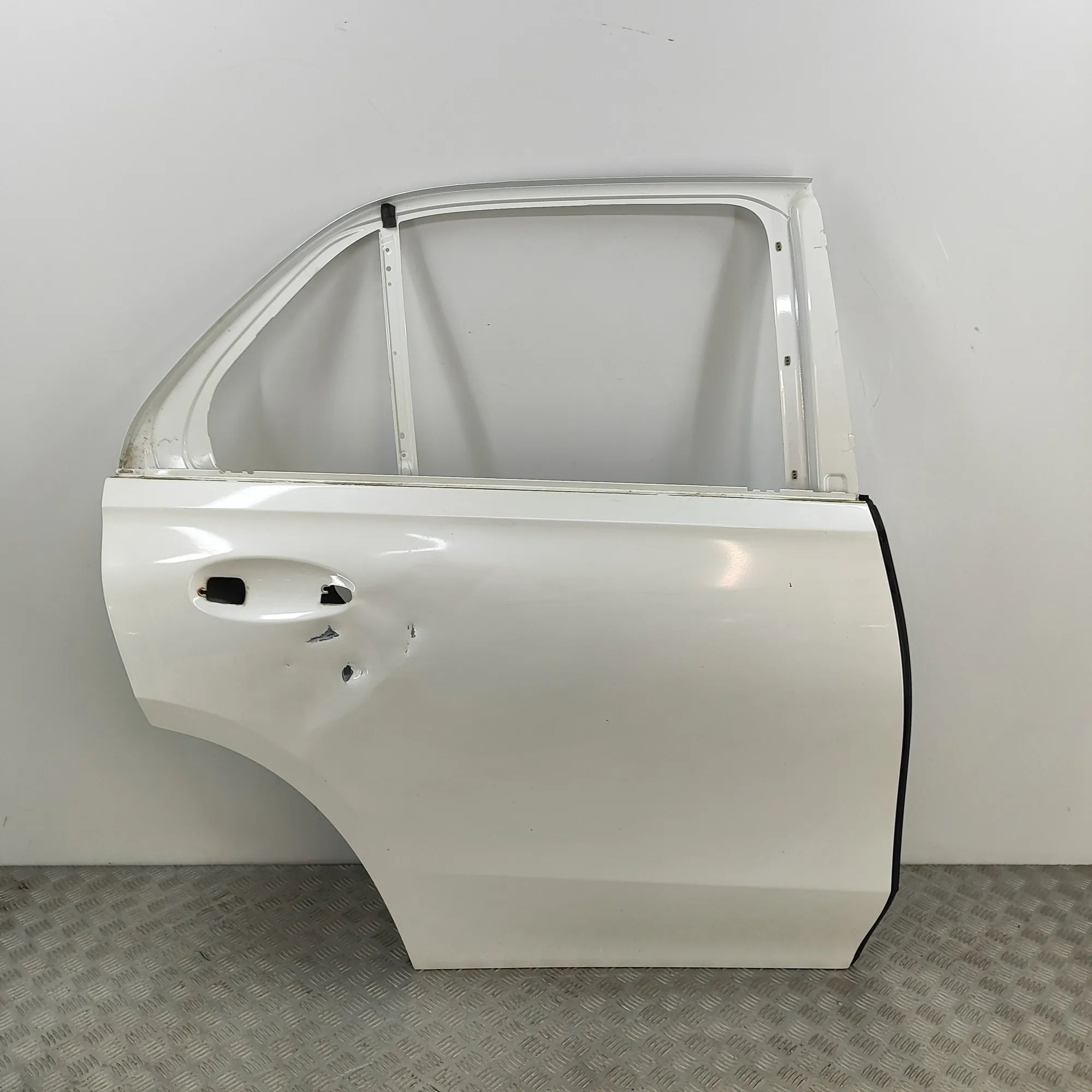 Mercedes-Benz GLE (W167) Rear Right Door A1677301807 Rear Right Door MERCEDES-BENZ GLE (...