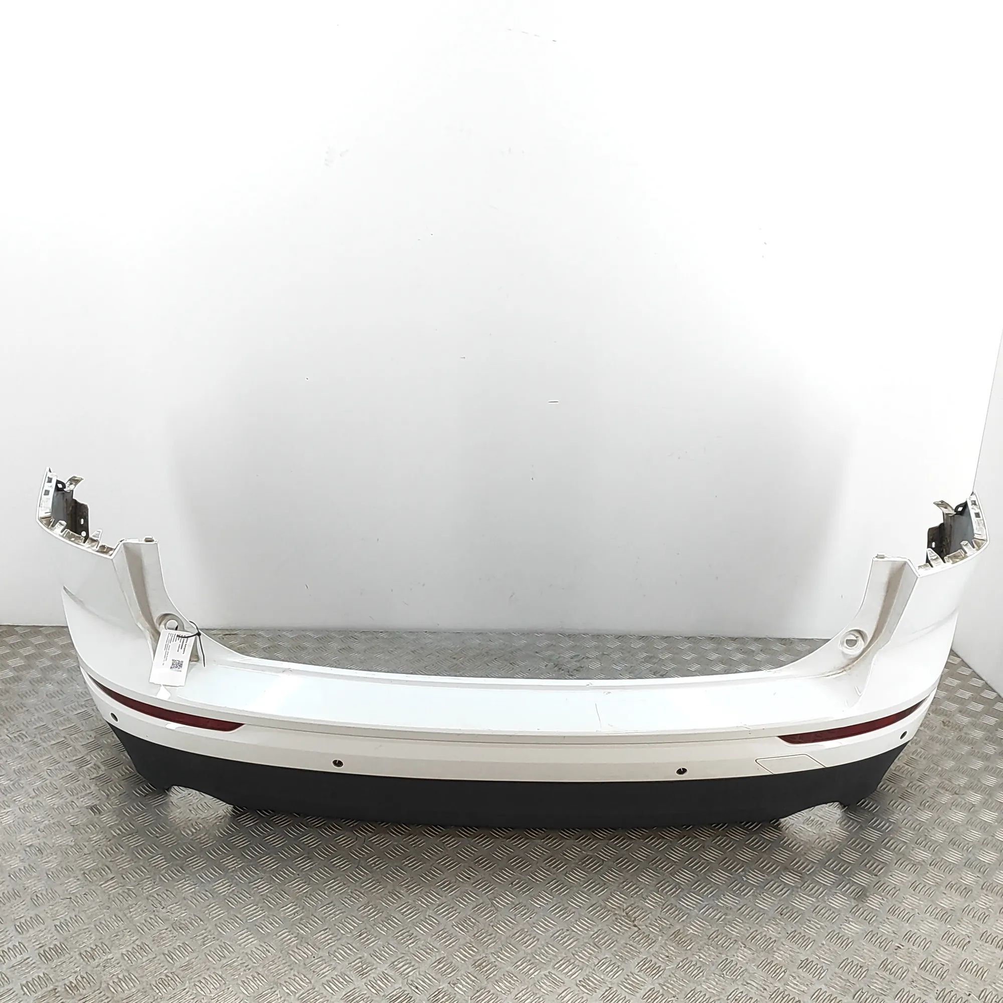 Volvo XC60 rear bumper 39846708, 39847232 Rear Bumper VOLVO XC60 (II 2...