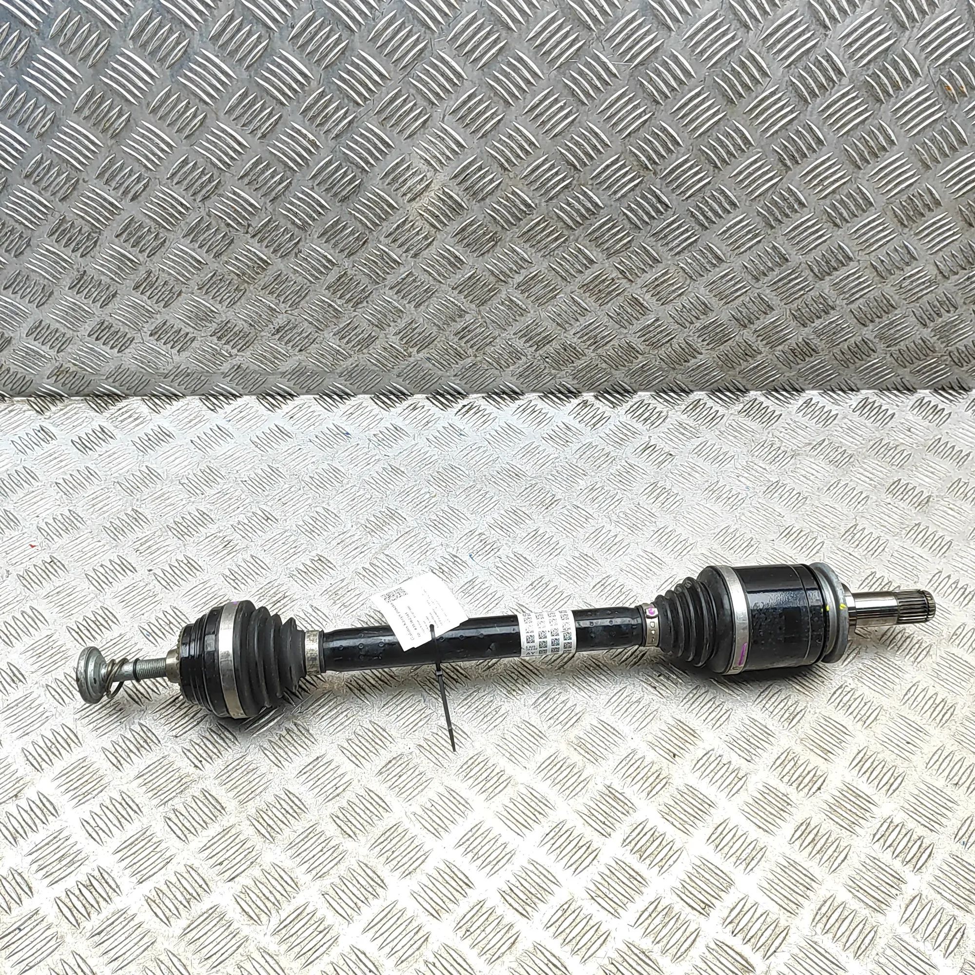 BMW 5 (G30 / G31) Rear Left Driveshaft 5A257A3 Rear Left Driveshaft BMW 5 SERIES (G60)...
