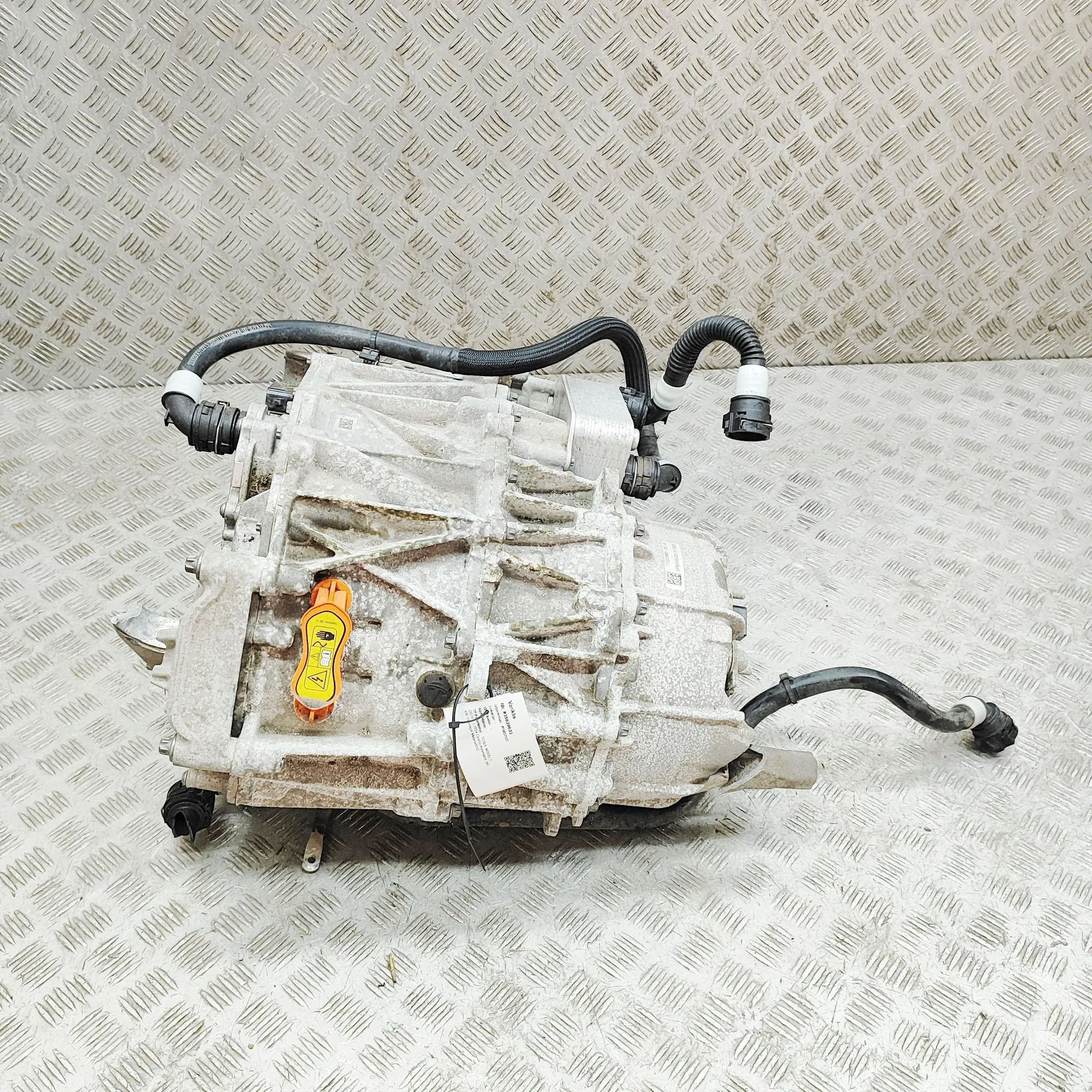 Tesla Model Y Electric motor EV 1085693-20-F, 1693500-00-D, 1120960-DE-K Electr...