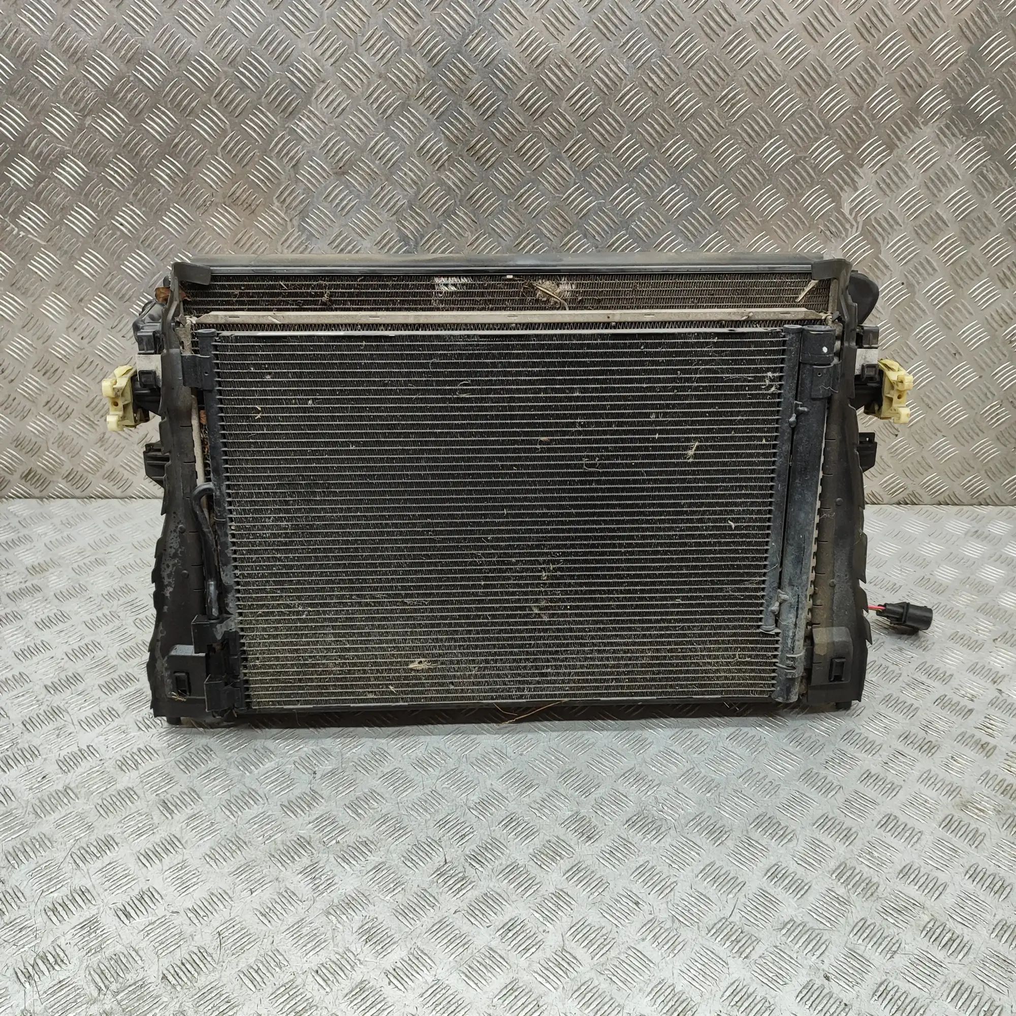 Audi Q3 (8U) Cooling Radiator Pack 5Q0121251GL, 5Q0121203DE, 5Q0121251HQ, 5Q081641...