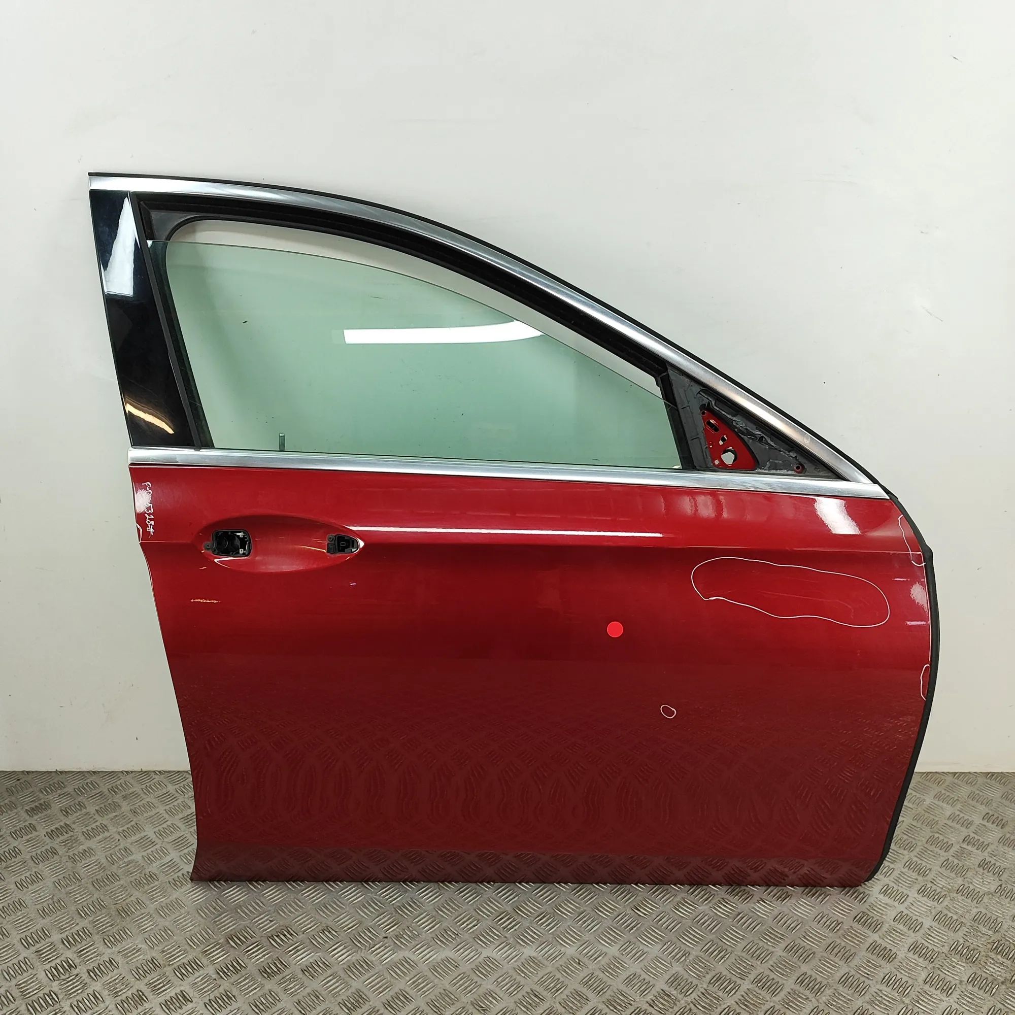 Mercedes-Benz A (W176) Front Right Door A2137200205 Front Right Door MERCEDES-BENZ E-CL...