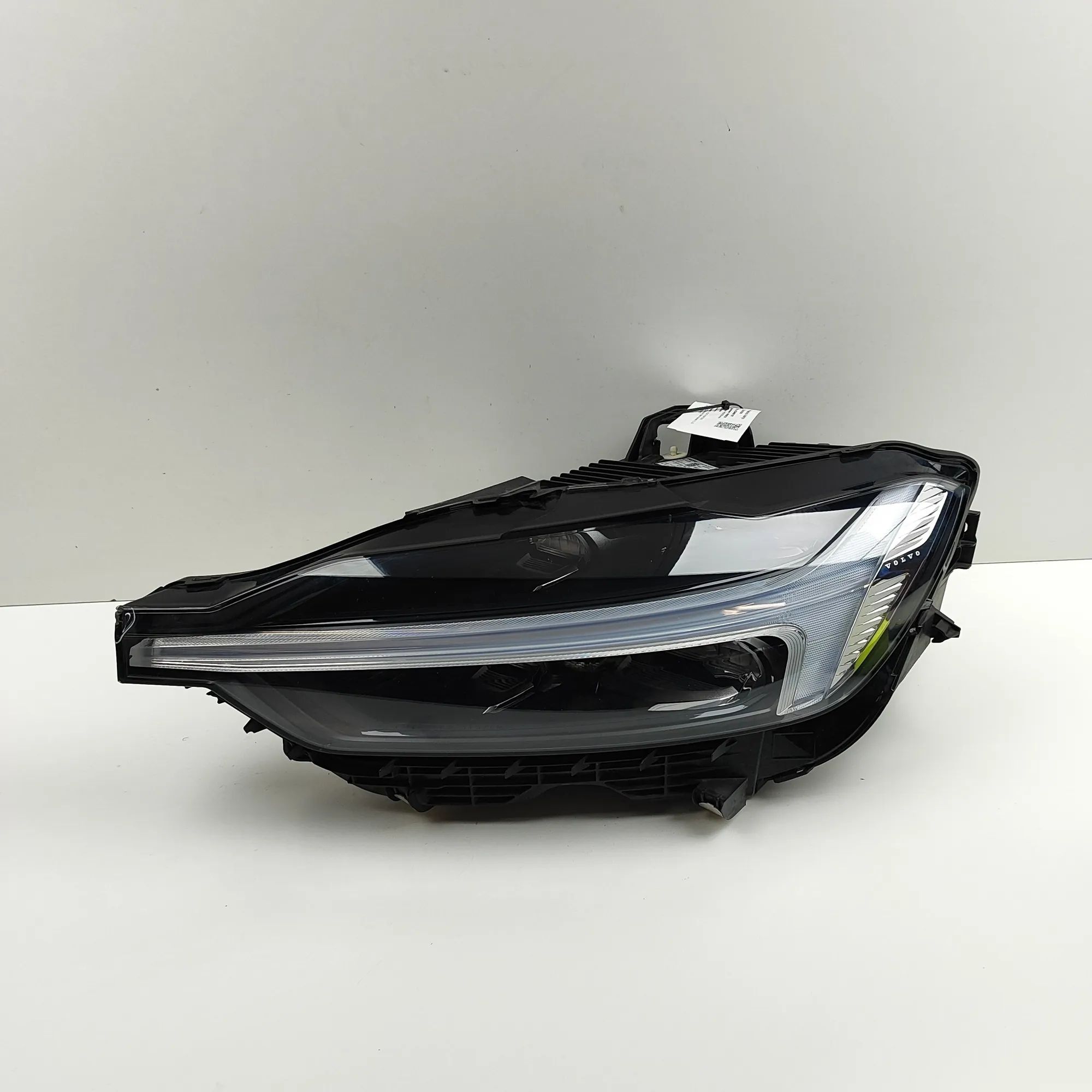 Volvo XC60 Front Left Headlight 32396579 Front Left Headlight VOLVO XC60 (II 24...