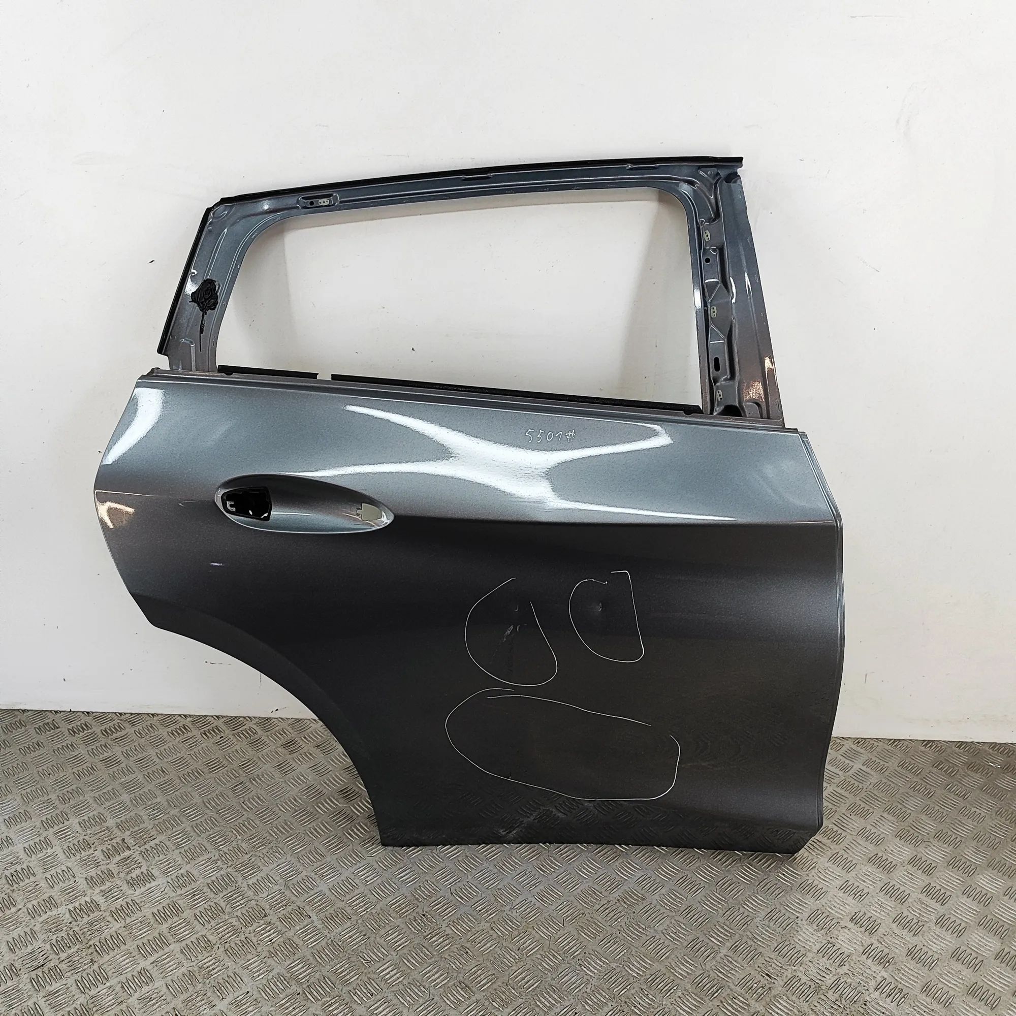 Infiniti Q30 Rear Right Door H2100-5DAMA Rear Right Door INFINITI Q30 (2015-...