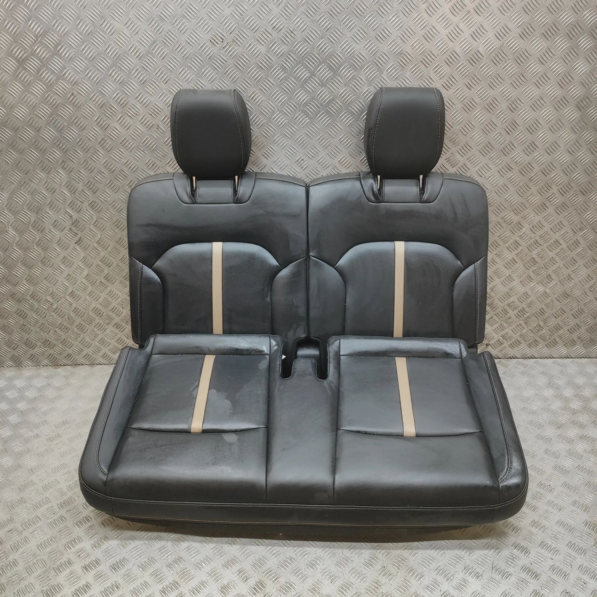 Mazda CX-80 Tagaiste (kompl.) KHAK-57-30X-02 Rear Seat MAZDA CX-80 (KL) (2024...