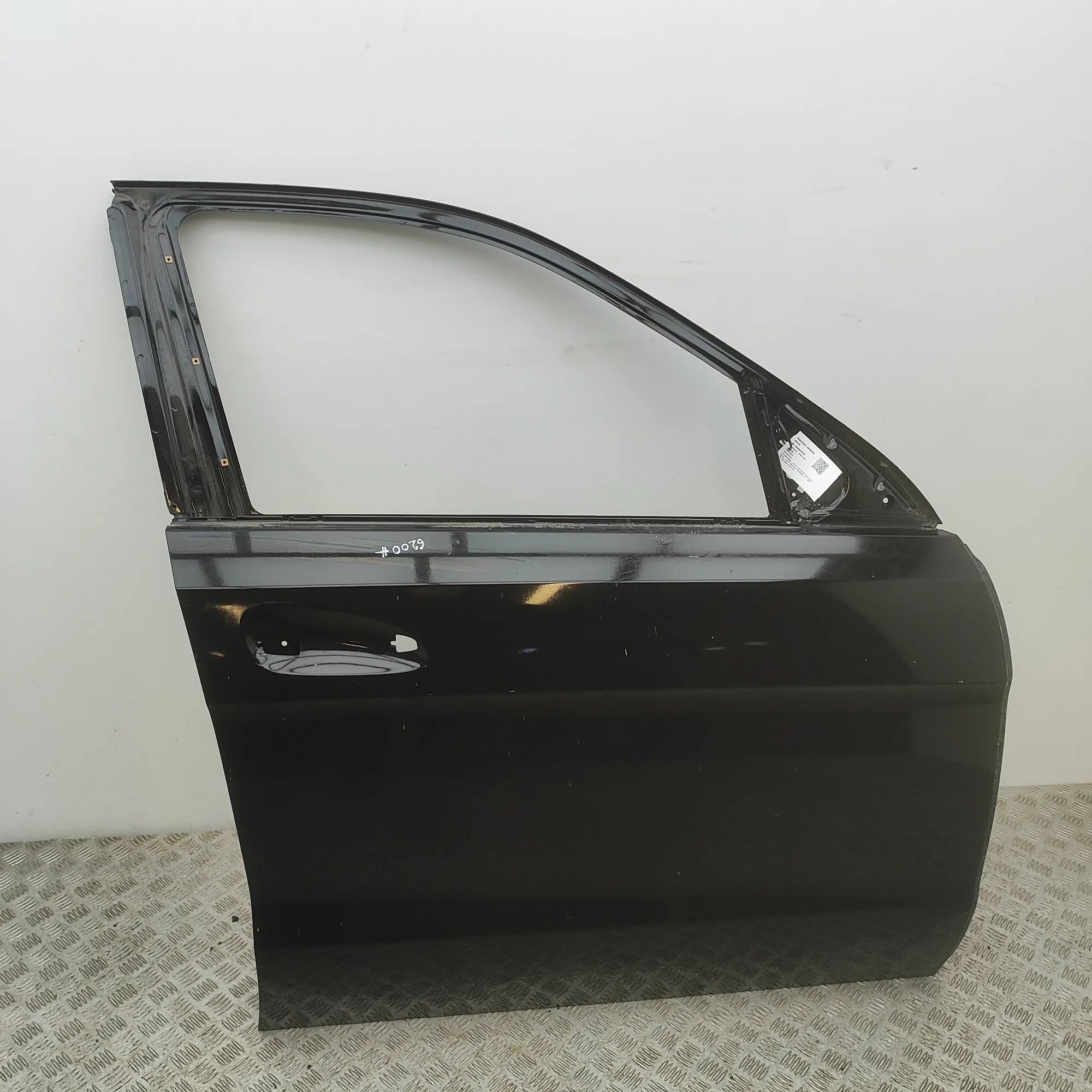 Mercedes-Benz GL / GLS (X166) Front Right Door A1667200205 Front Right Door MERCEDES-BENZ GLS ...