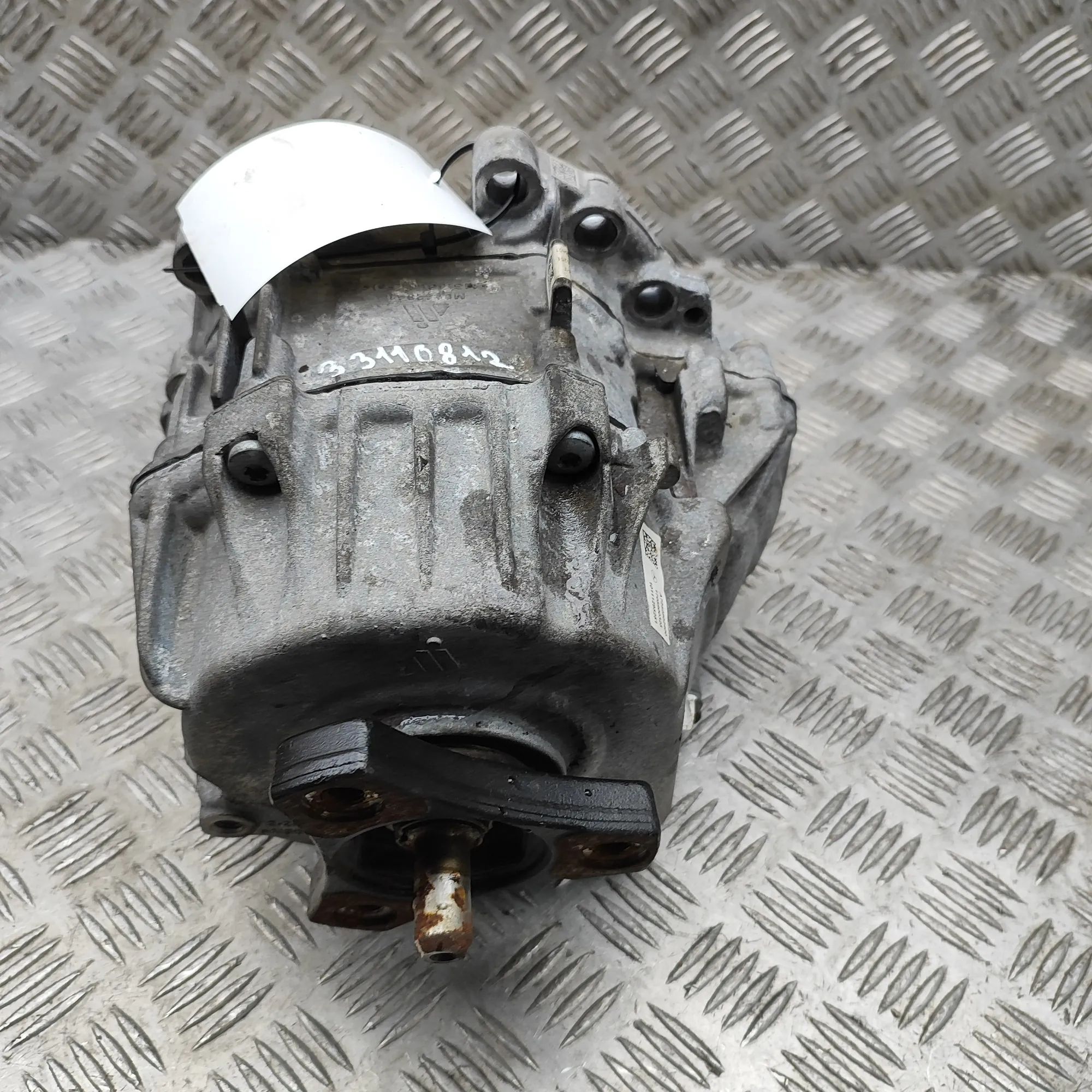 Mercedes-Benz A (W176) Jakovaihteisto A7252802400 Transfer Box MERCEDES-BENZ E-CLASS ...