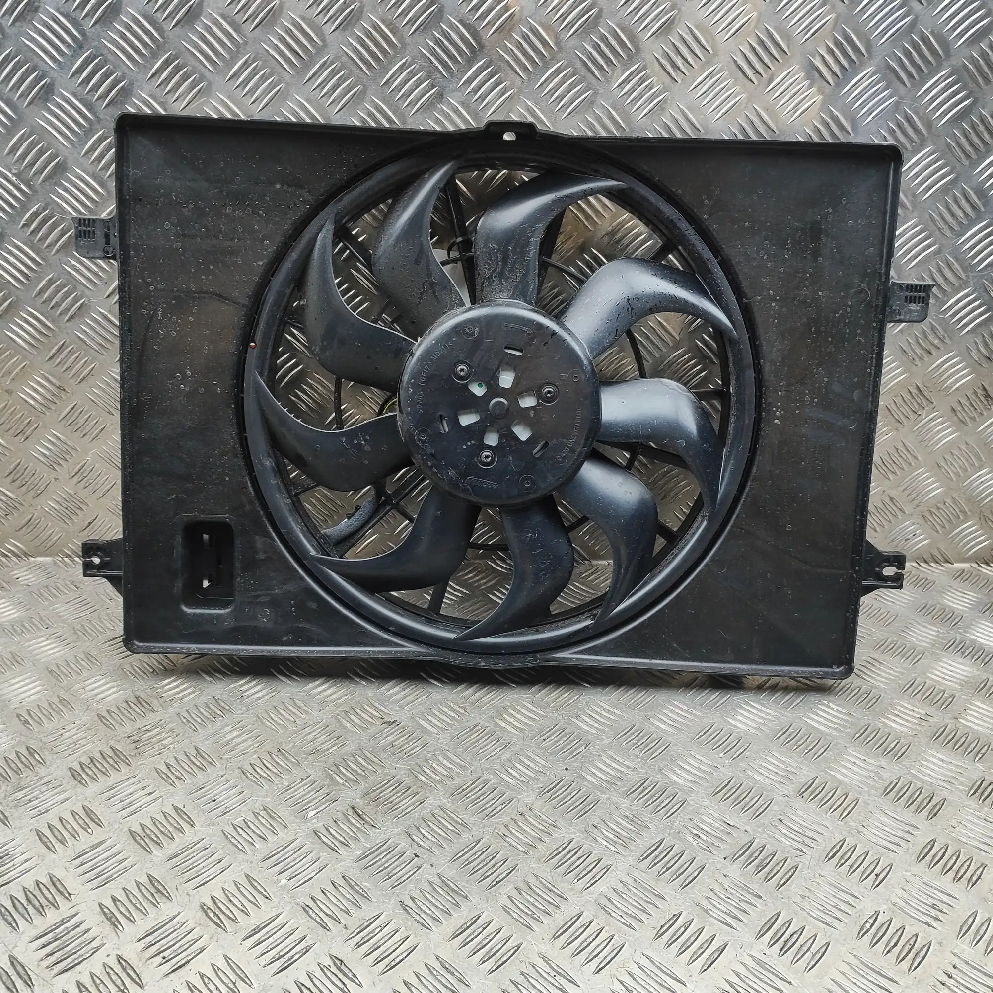 Kia Niro Engine Cooling Fan Shroud 25380-AO000 Engine Cooling Fan Shroud KIA NIRO ...