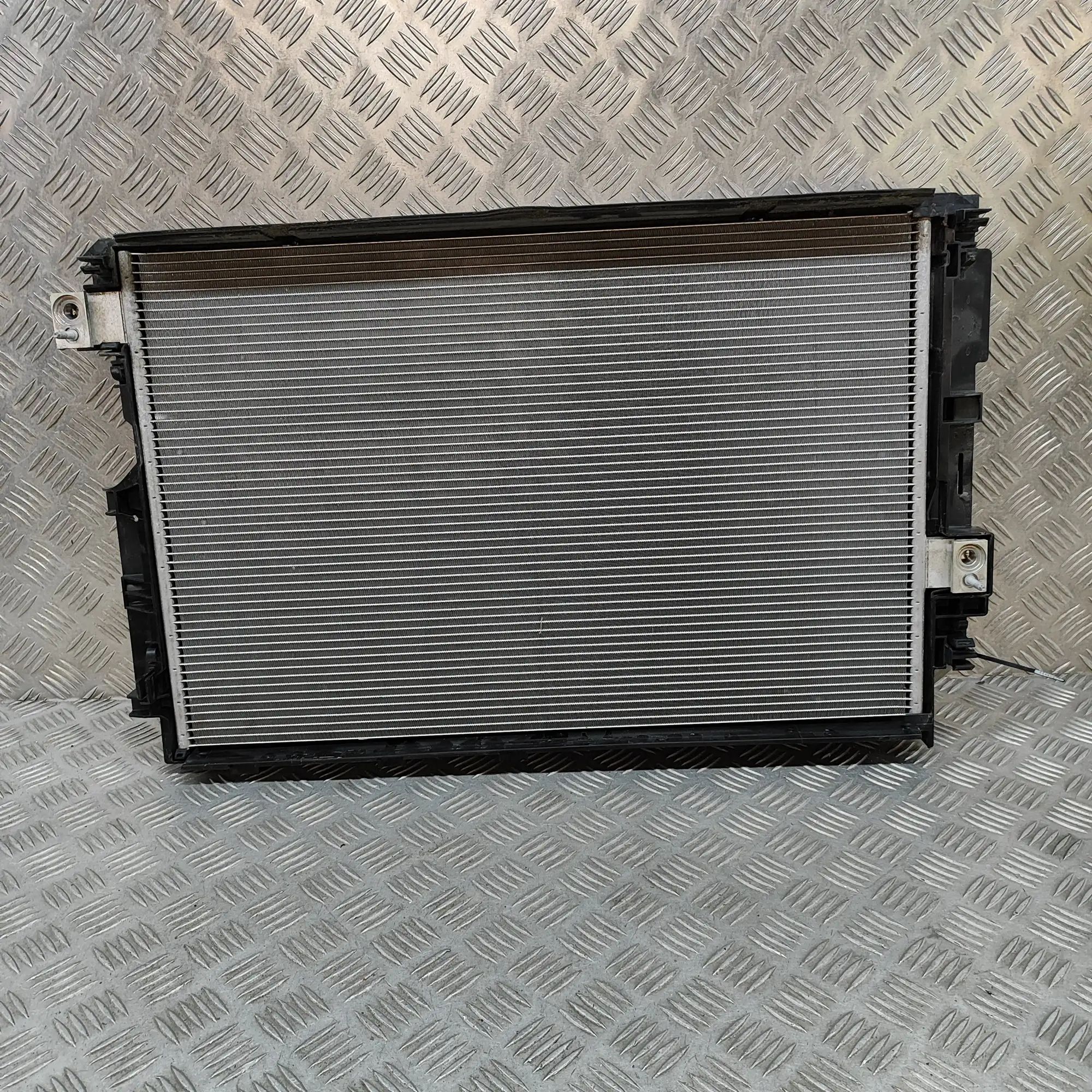 Mercedes-Benz EQS (V297 / X296) Cooling Radiator A0005007700 Cooling Radiator MERCEDES-BENZ EQS ...