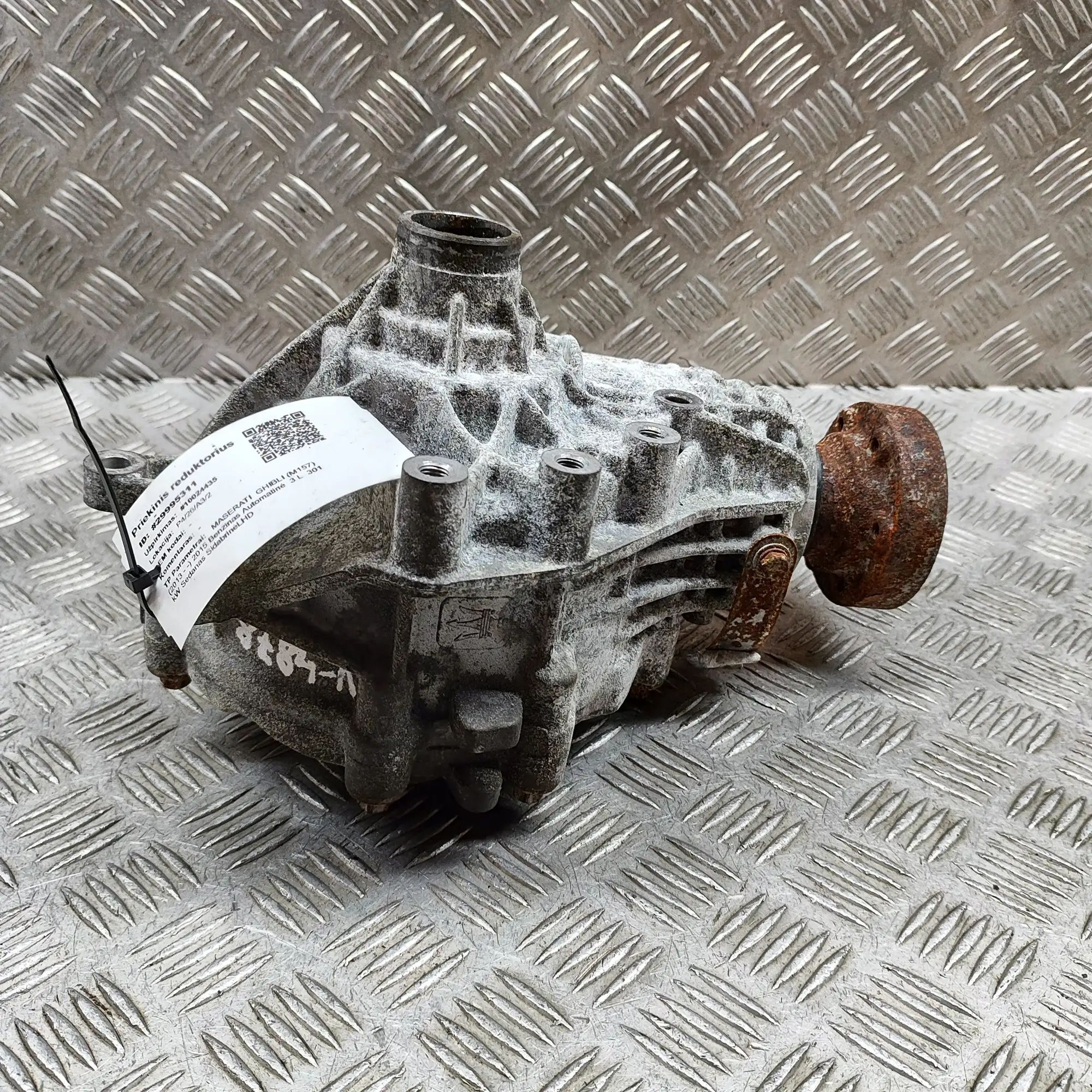 Maserati Ghibli front differential 06700326720, 6700326720, 670032672 Front Differ...