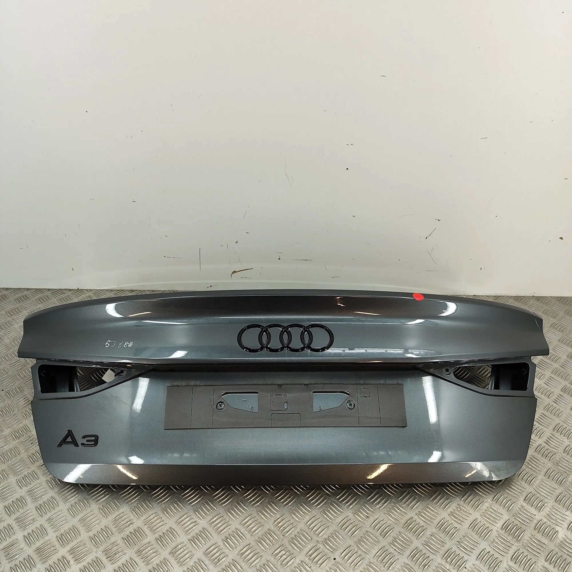 Audi A3 (8Y)  Tailgate Bootlid 8Y5827025 Tailgate Bootlid AUDI A3 (Limousine 8...
