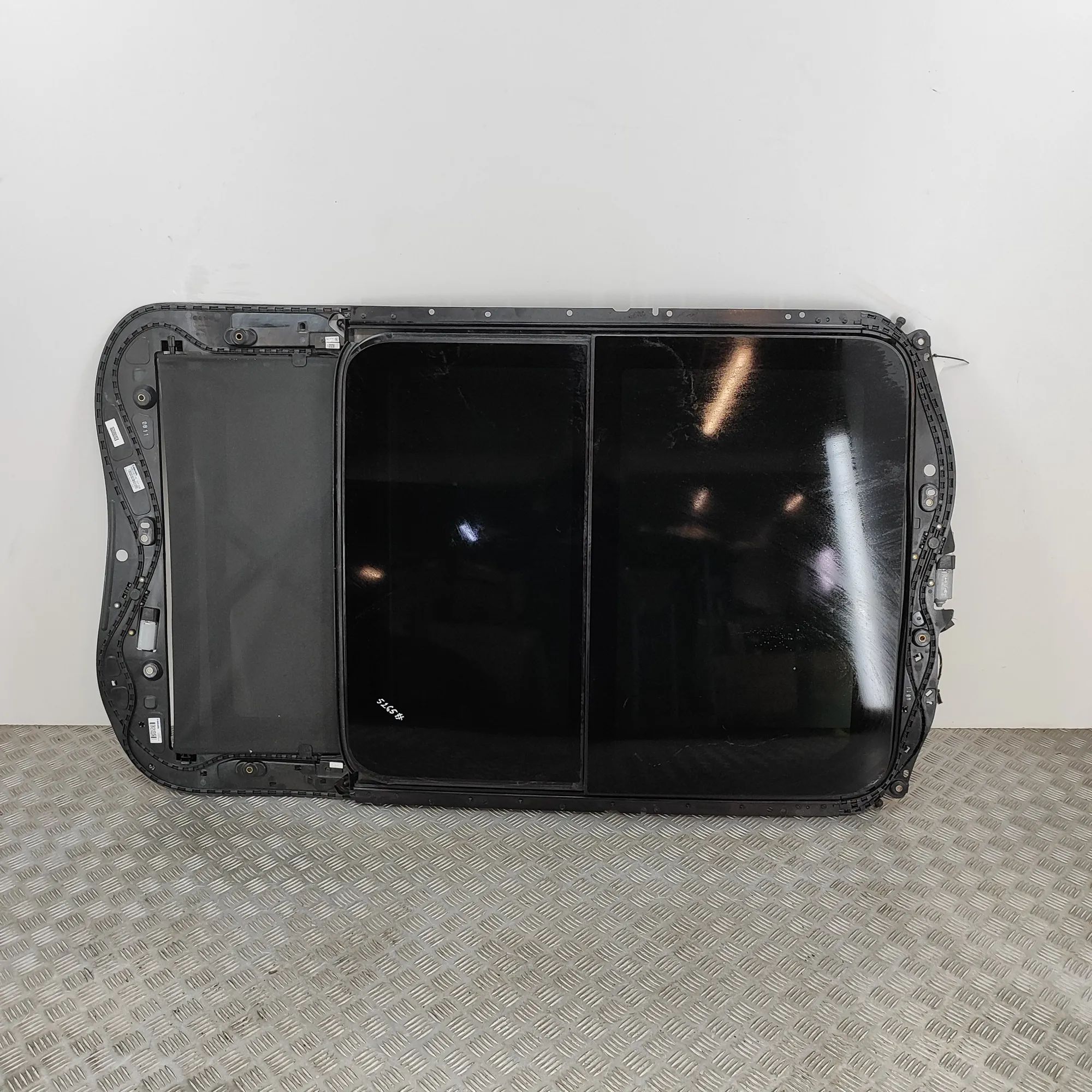 Audi A6 (C7) Люк на крыше 4G9877041F, 4G9959591A Sunroof AUDI A6 (Avant 4...