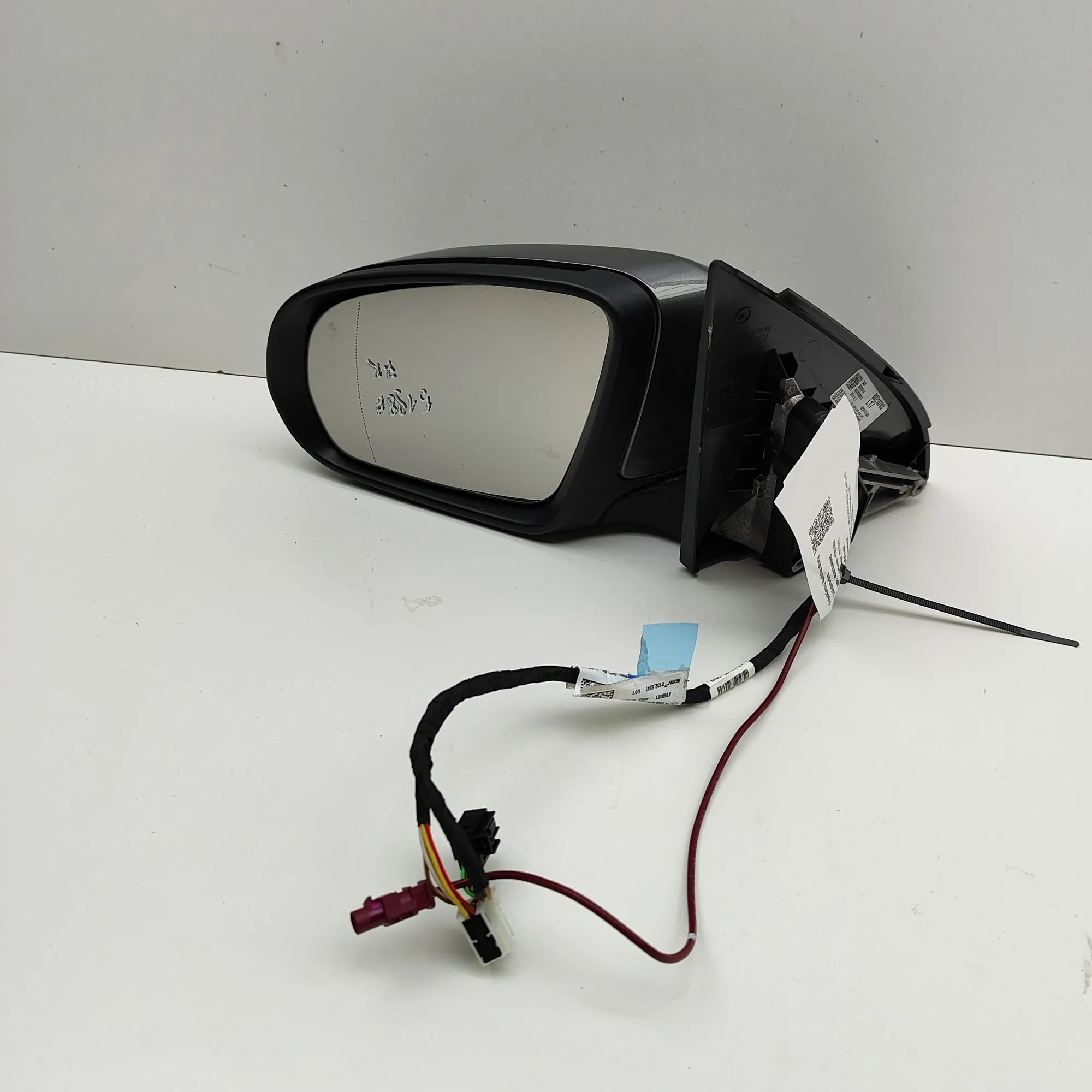 Mercedes-Benz GLA / EQA (H247) Left Side Wing Mirror A0998108300 Left Side Wing Mirror MERCEDES-BENZ...