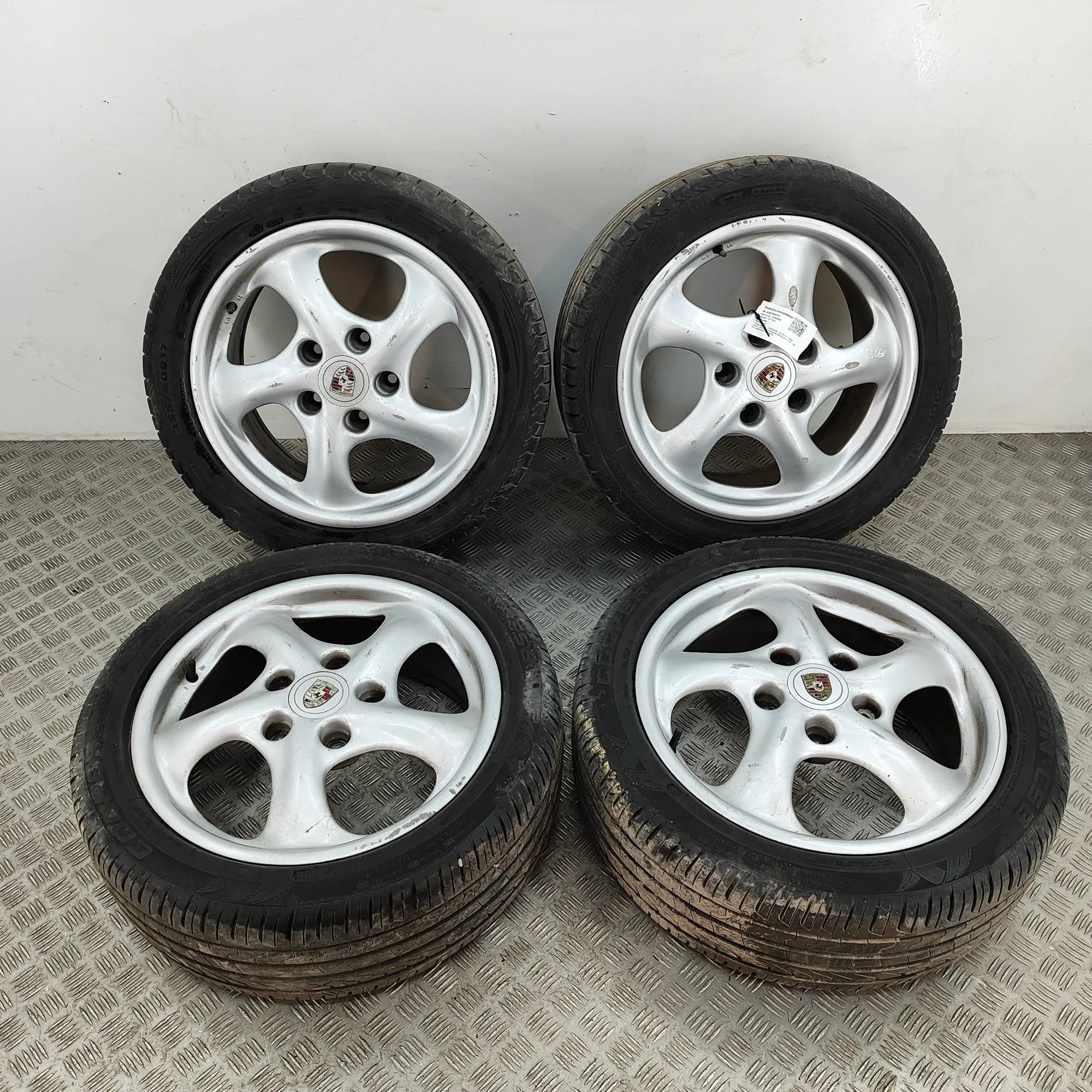 Porsche Boxster (986) Alloy Wheel Set 99636212605, 99636212400 Alloy Wheel Set PORSCH...