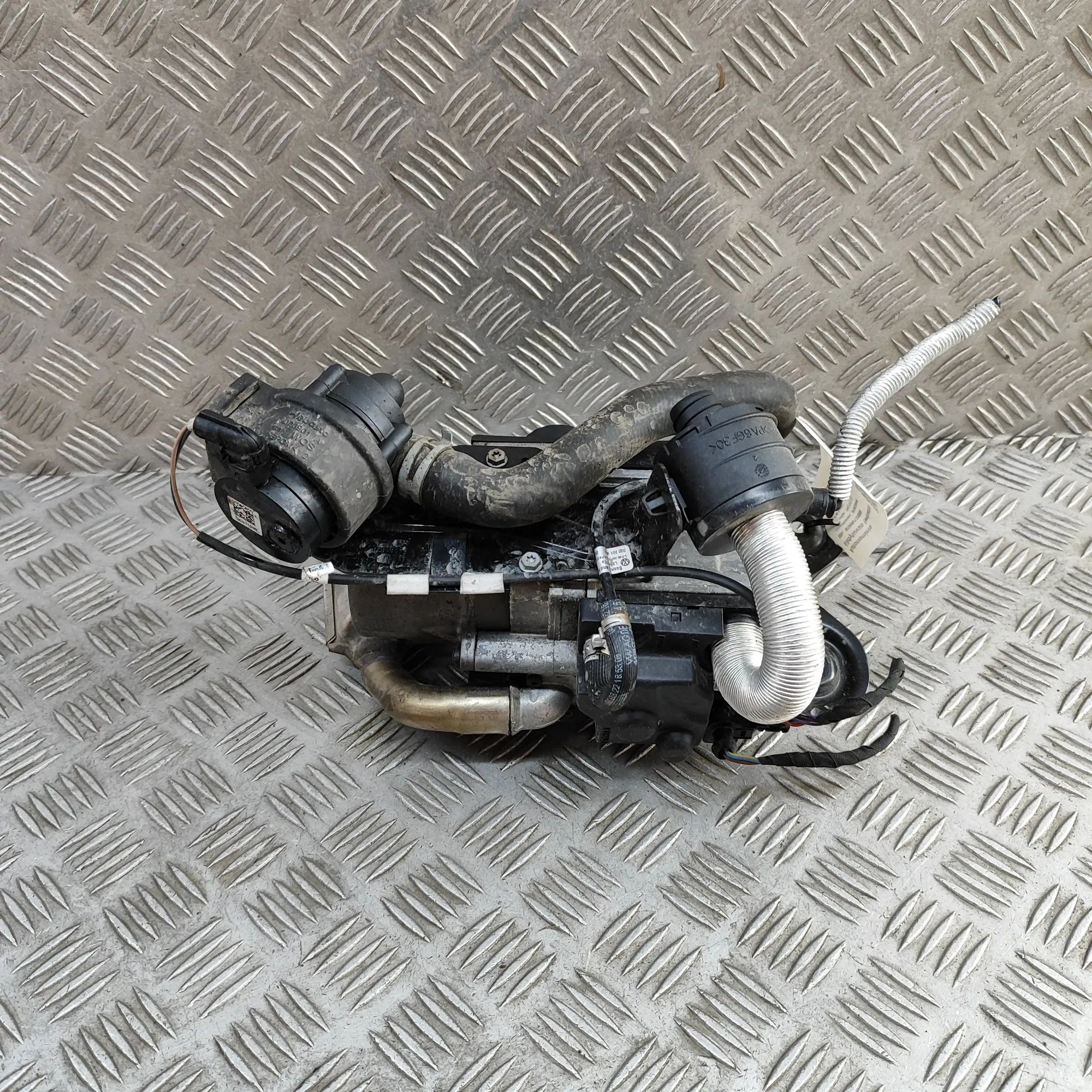 Volkswagen Caddy V Webasto Auxiliary Heater 9040761A, 9040793A, 5QF819595, 5R3815005J Webas...