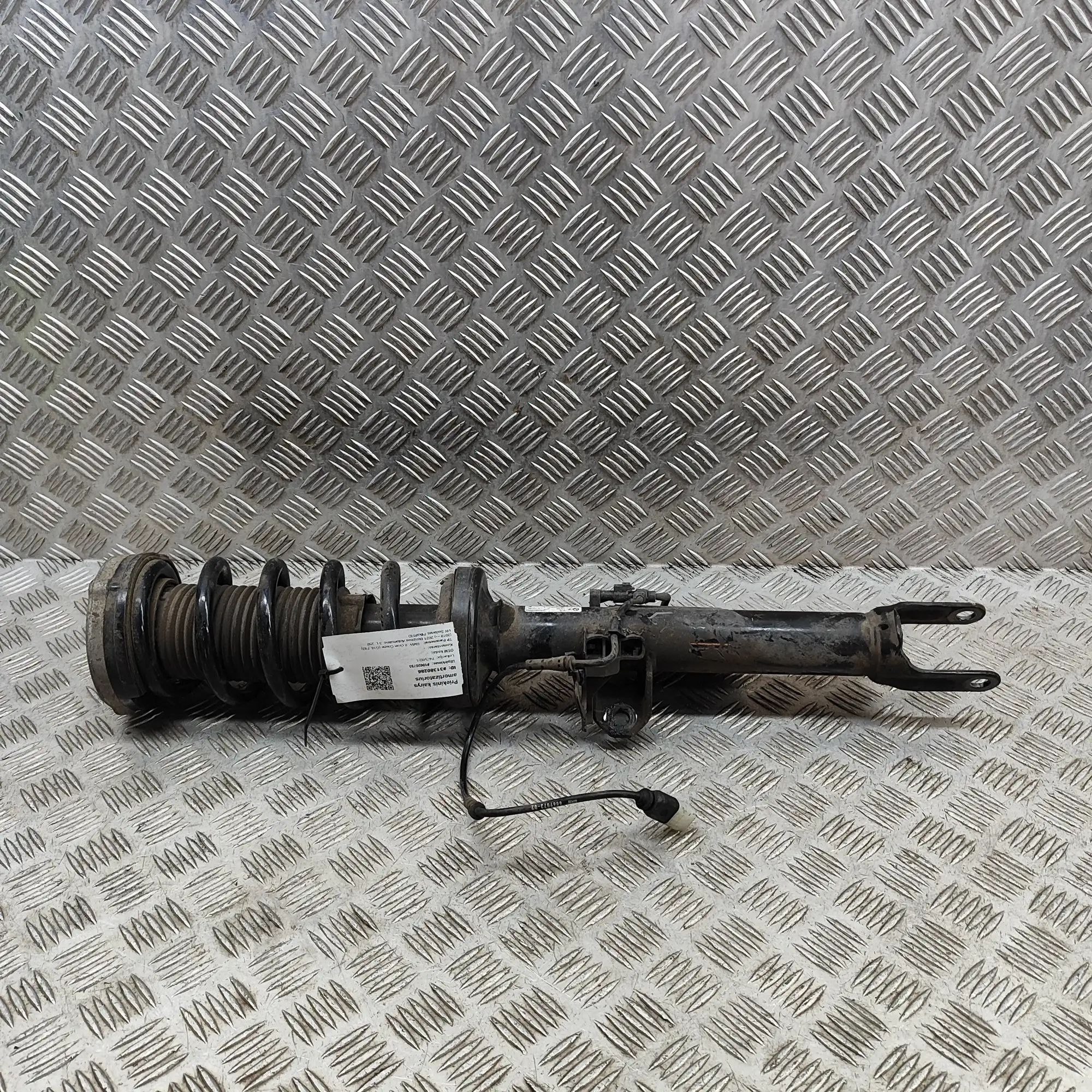 BMW 8 (G15) Front Left Shock Absorber 6878119 Front Left Shock Absorber BMW 8 SERIES ...