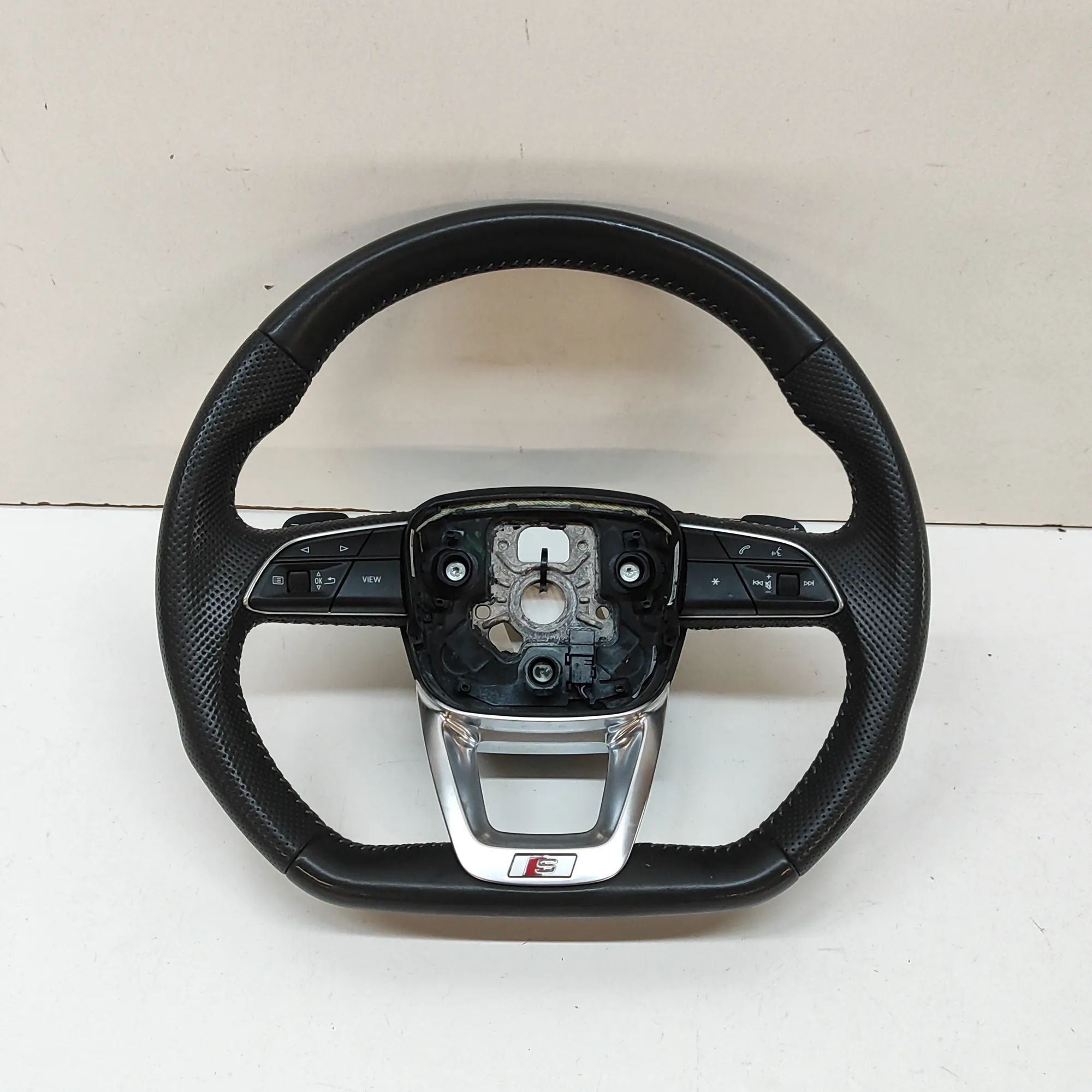 Audi Q7 (4M) steering wheel 565425696, 4M8419091E Steering Wheel AUDI Q7 (4...