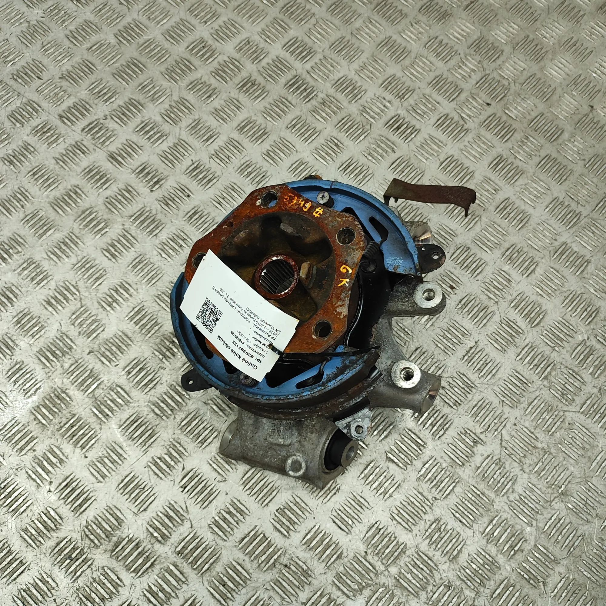 Porsche Cayenne Rear Left Wheel Hub Spindle