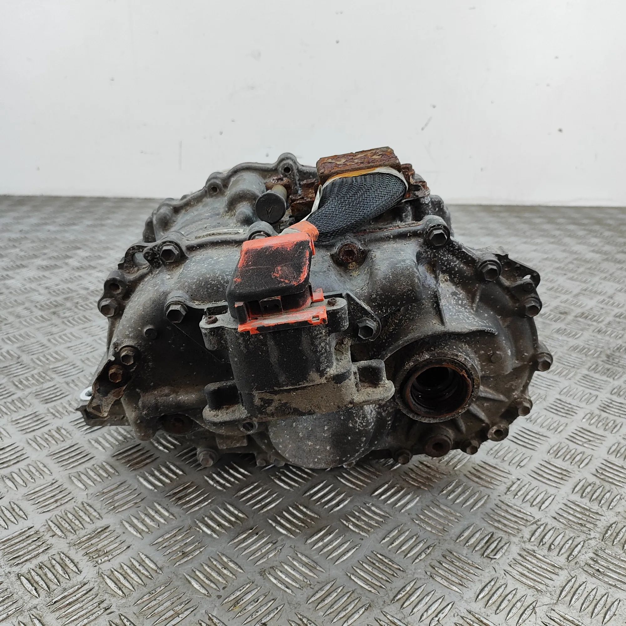 Toyota RAV4 (XA40) Electric motor EV 21JTR2, G1050-42010, 21AA19, TZ215-X001 Electri...