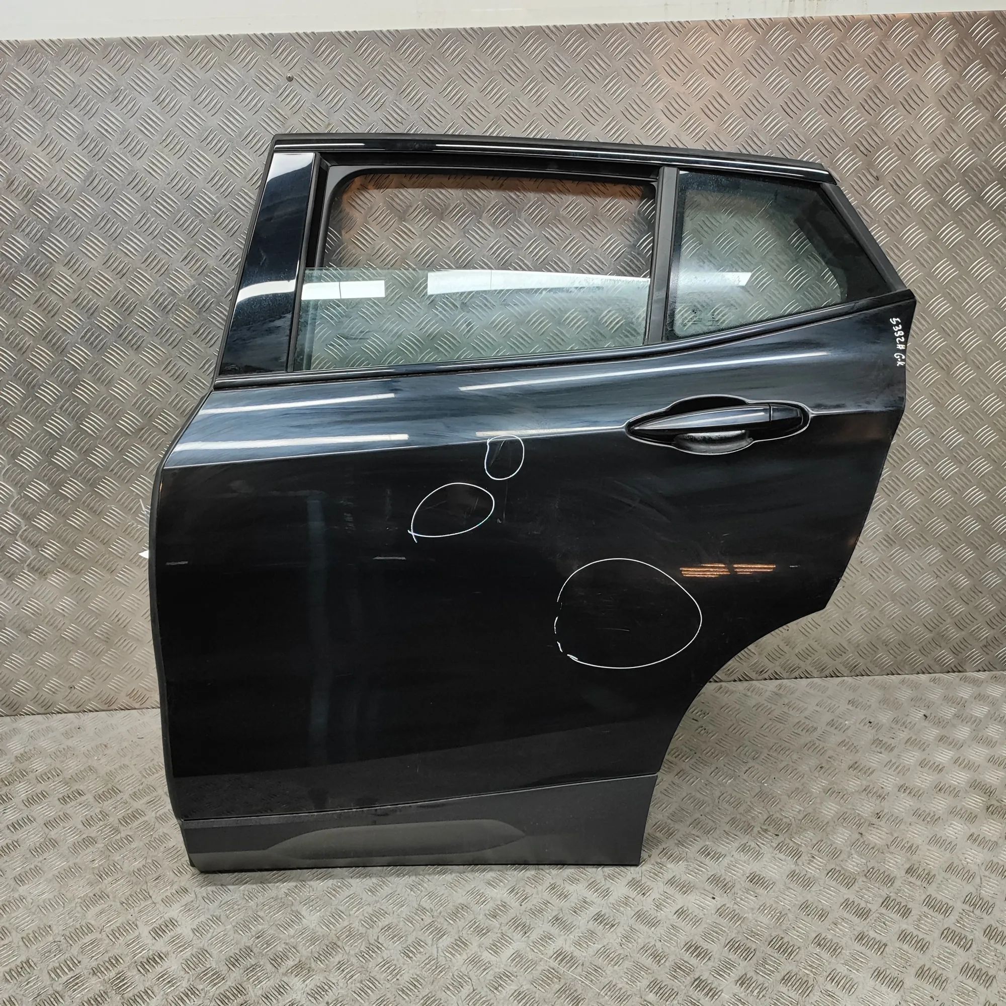 BMW X2 (F39) Rear Left Door 8491729 Rear Left Door BMW X2 (F39) (2018-...)
...