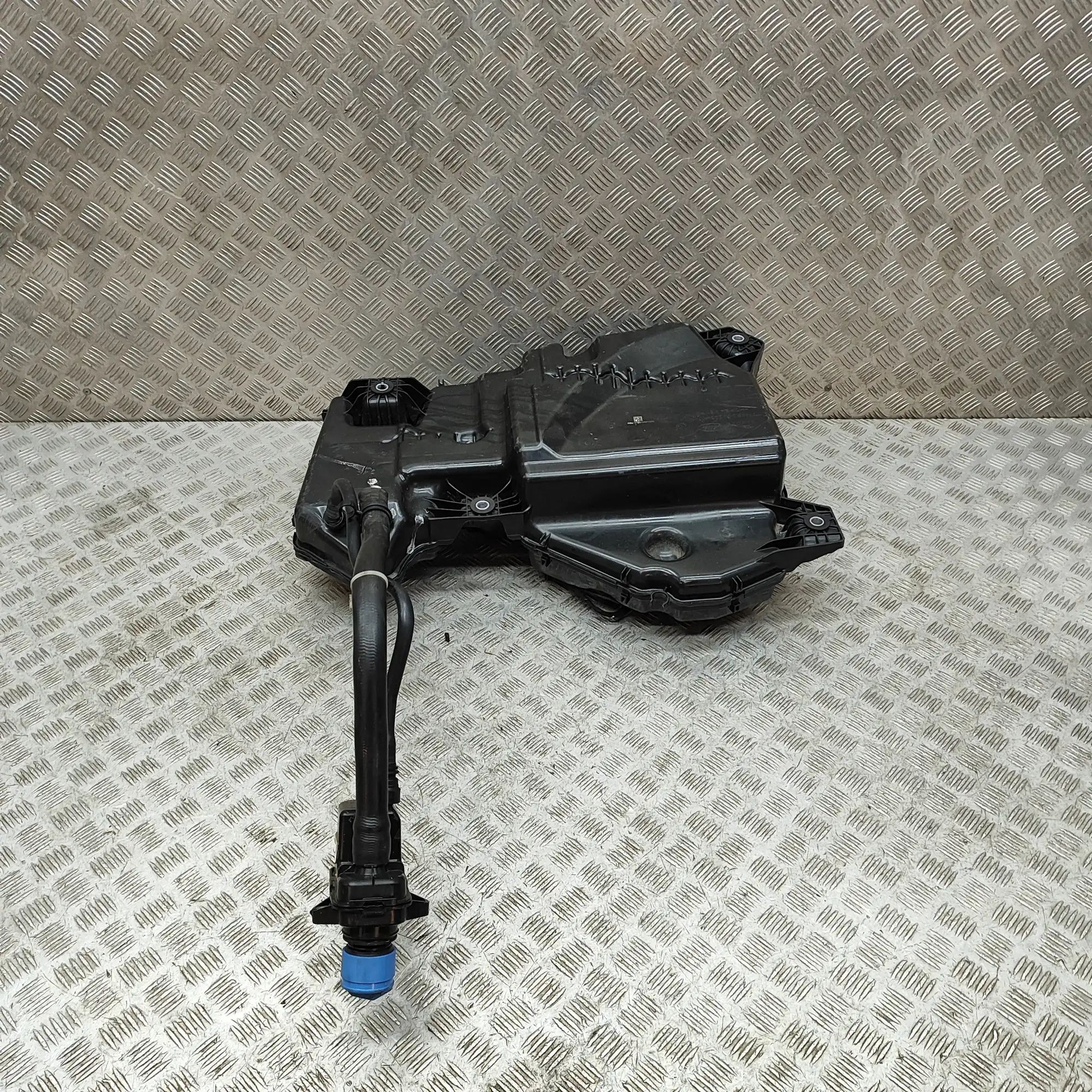 Land Rover Range Rover Sport (L461) Adblue tank