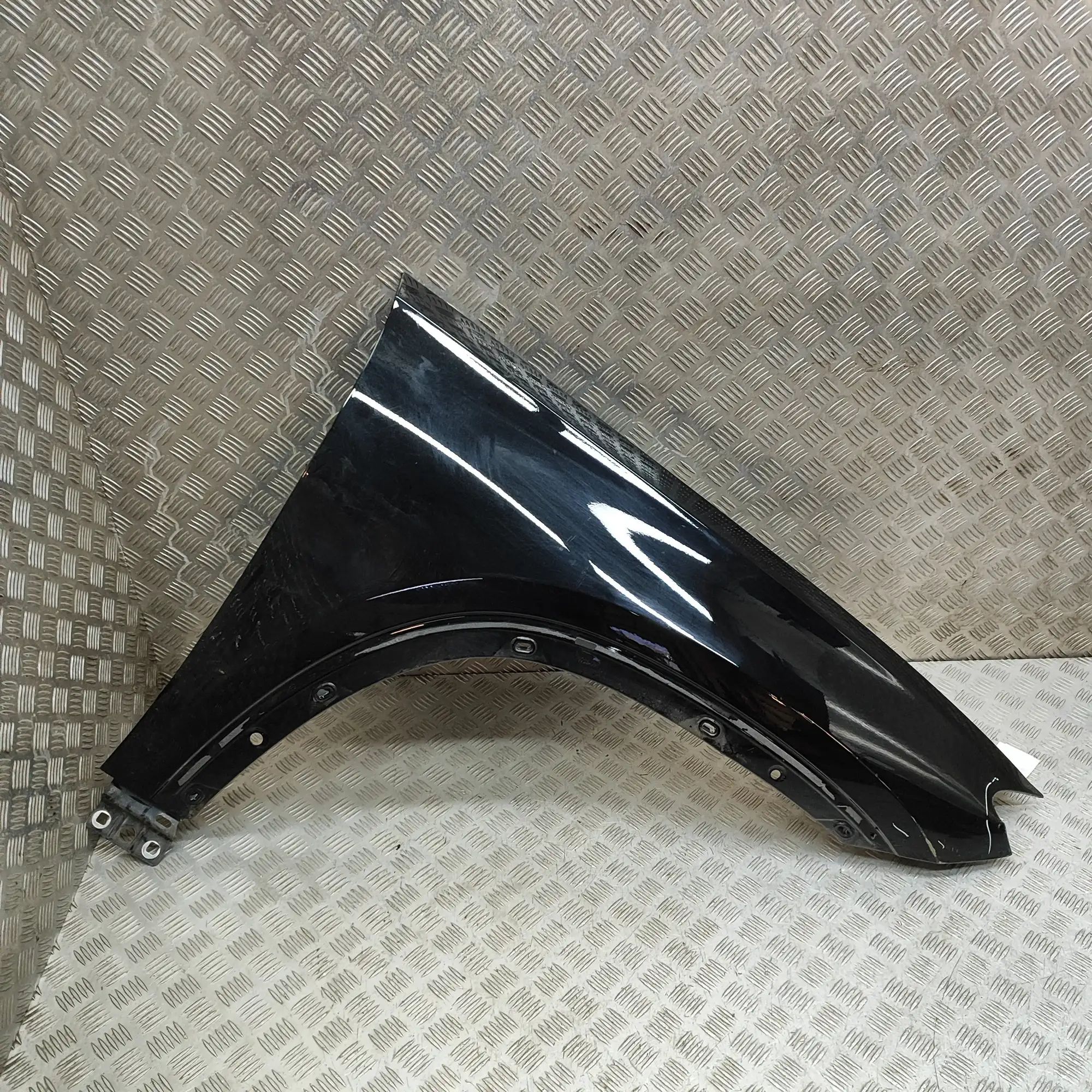 Mercedes-Benz GLE (W167) Front Right Fender A1678801409 Front Right Fender MERCEDES-BENZ GL...