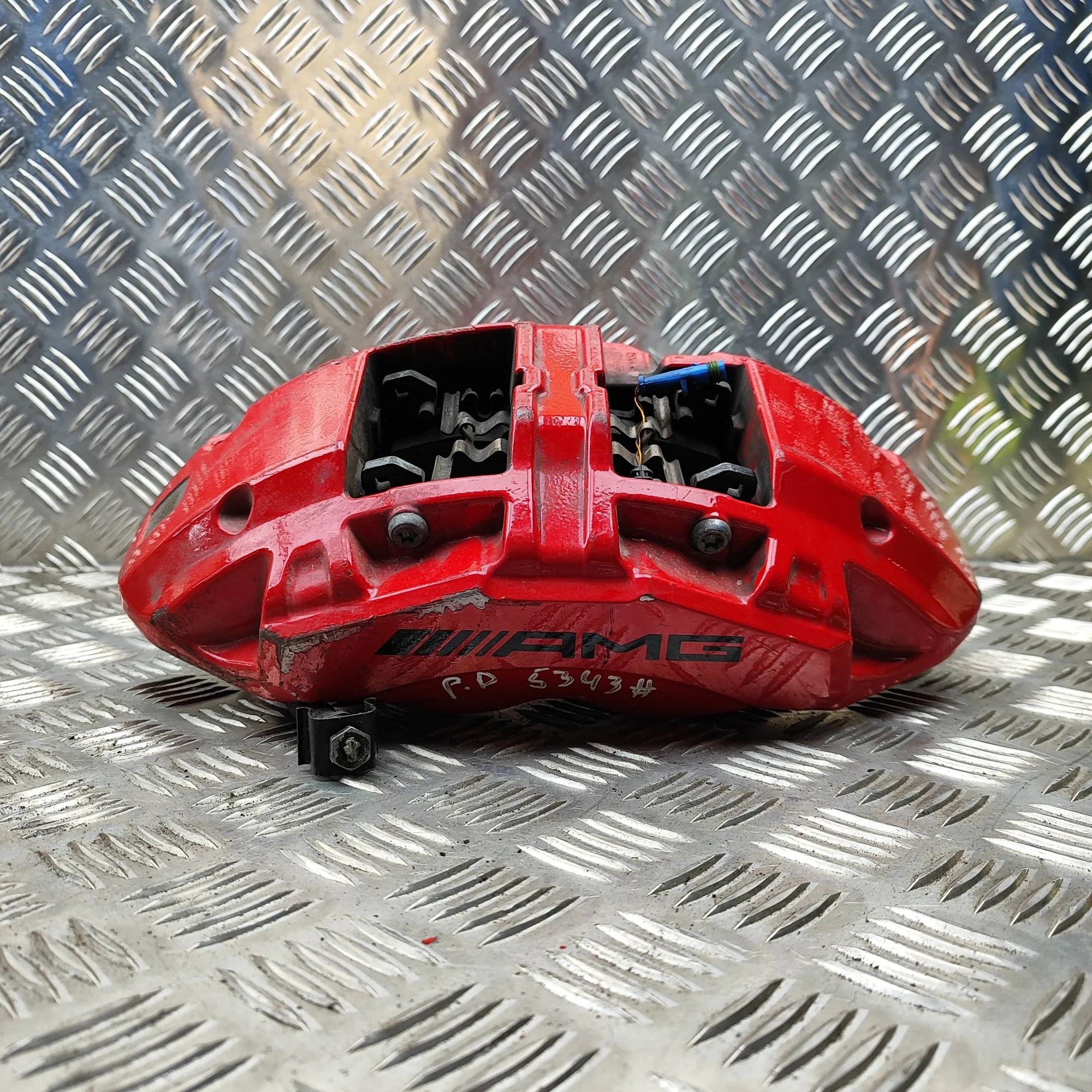 Mercedes-Benz A (W177) Front Right Brake Caliper A2064215002 Front Right Brake Caliper MERCEDES-...