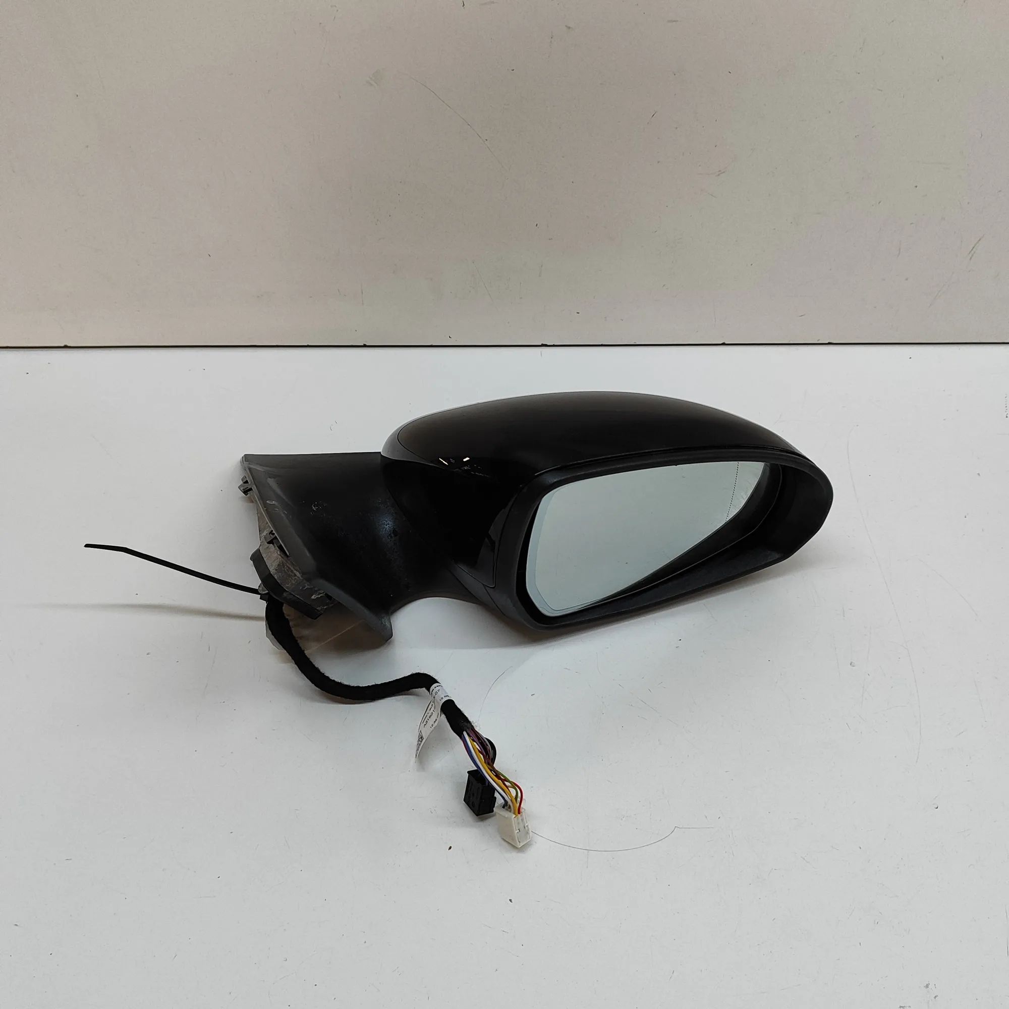 Mercedes-Benz A (W177) Right Side Wing Mirror A2068104005 Right Side Wing Mirror MERCEDES-BEN...
