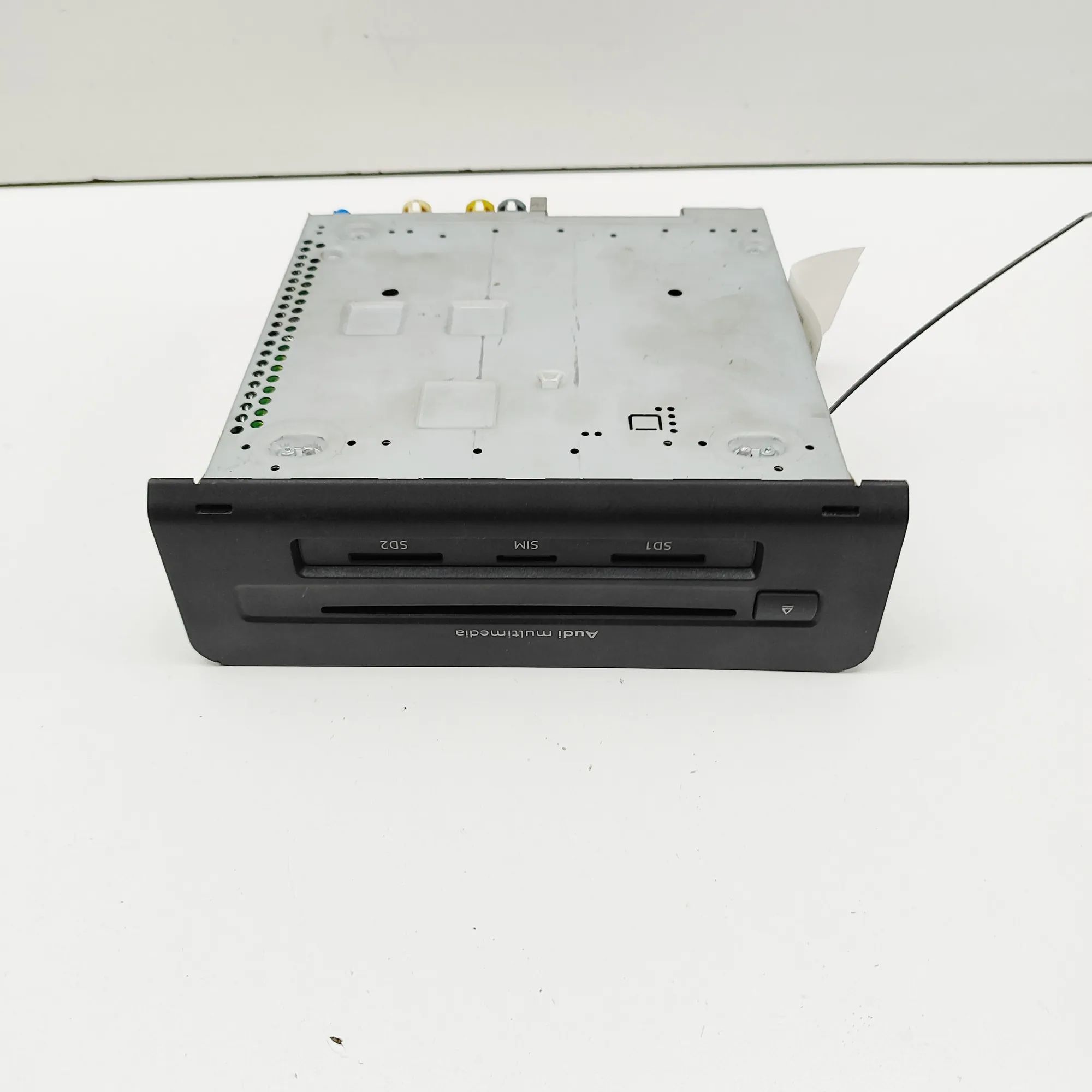 Audi A4 (B8) Navigation Control Unit 8W0035034 Navigation Control Unit AUDI A4 (8W2,...