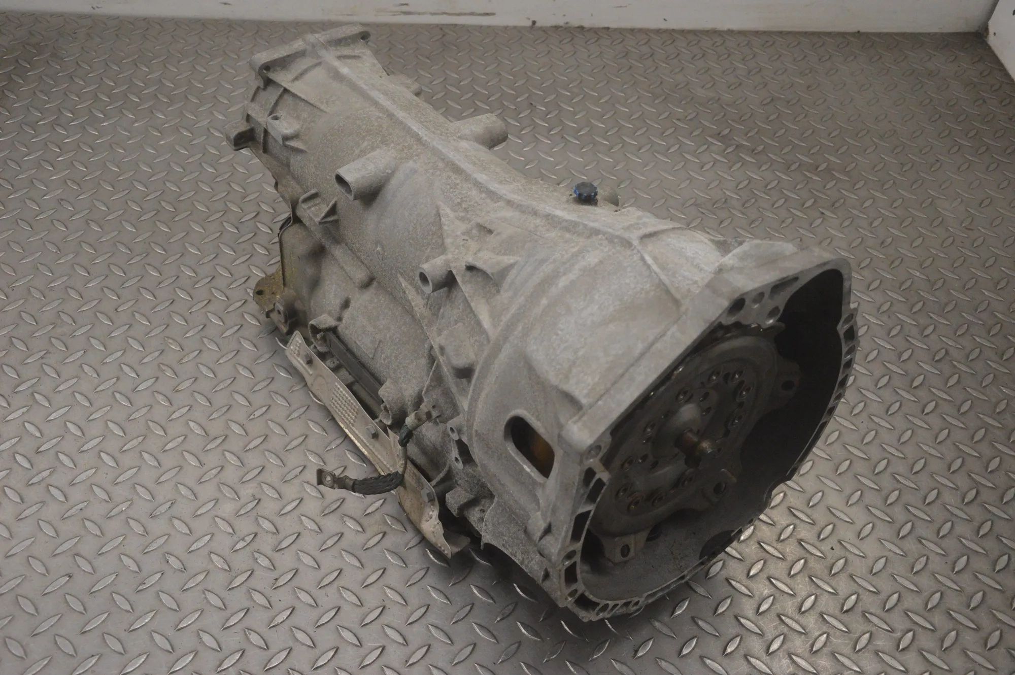 BMW 3 (E90 / E91 / E92 / E93) Gearbox 0224605, 024087, 8HP-45X, 8601719 Gearbox BMW 3...