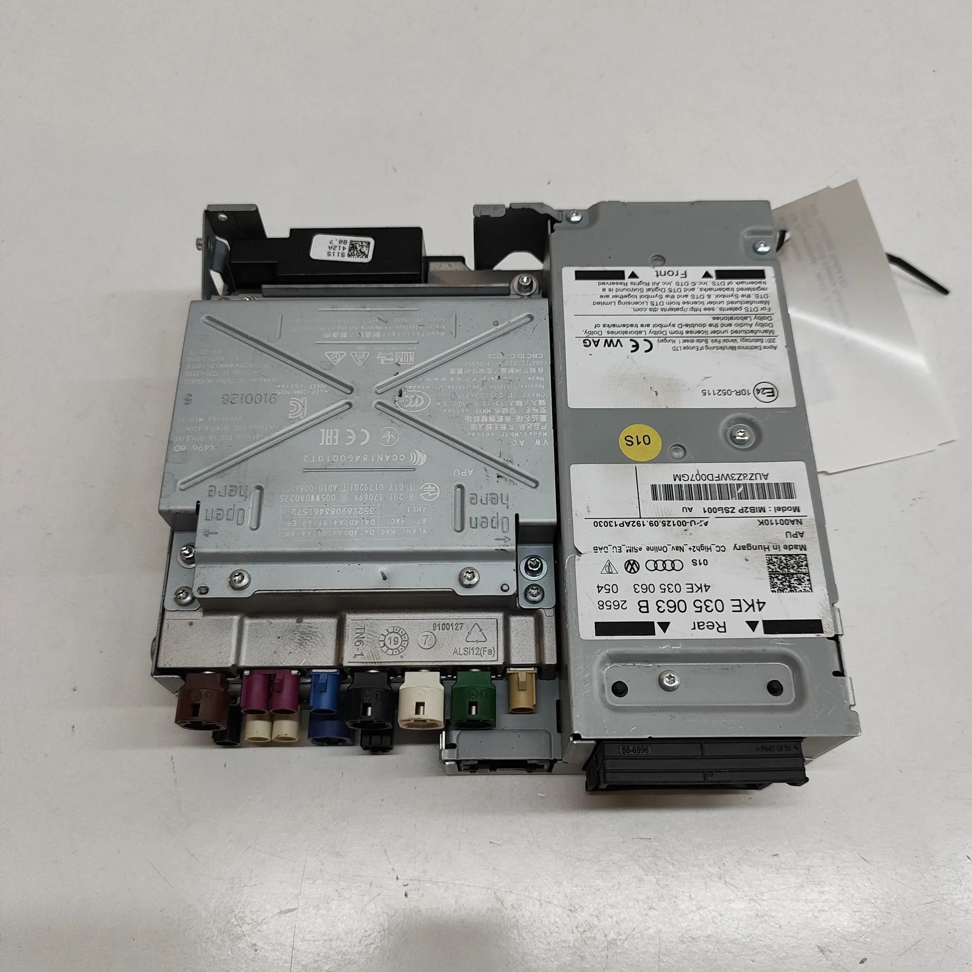 Audi e-tron Music Navi CD Radio Player Head Unit 4KE035063, 4KE035063B Music Navi CD Radio Playe...