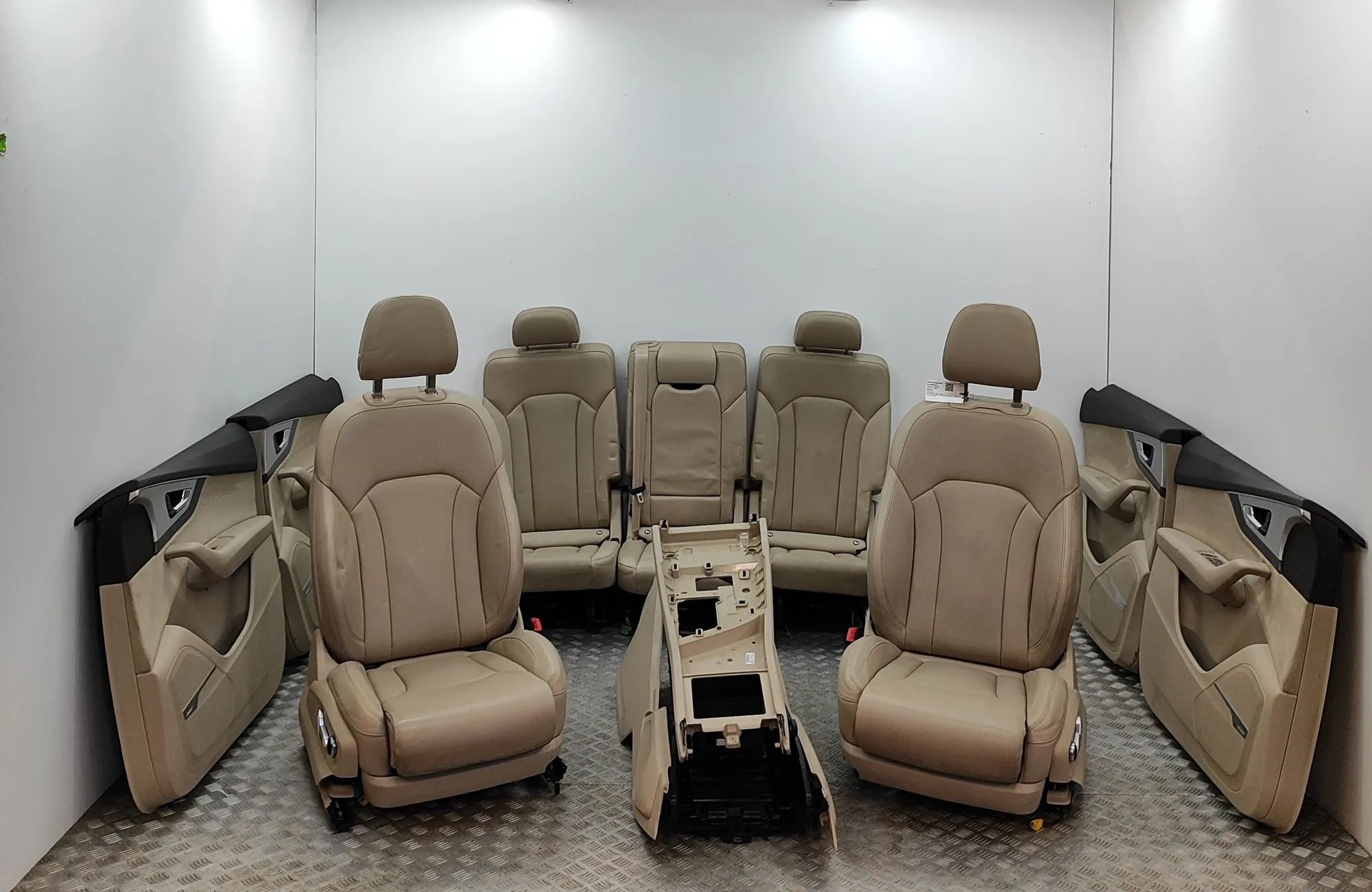Audi Q7 (4M) Interior Seats With Door Cards Kit 4M1868017, 4M1868018, 4M0867318B, 4M1863244B, 4...