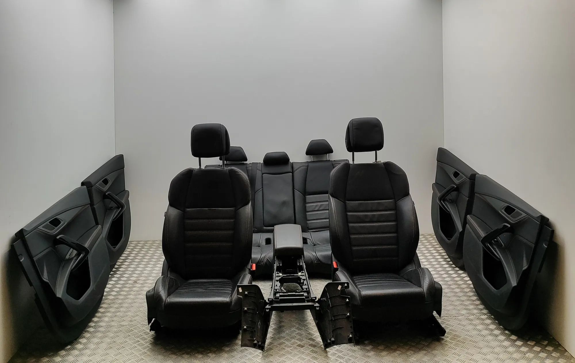Peugeot 508 Interior Seats W/ Door Cards Kit 98110314ZE, 98110317ZE, 98110323ZE, 98077472ZD,...