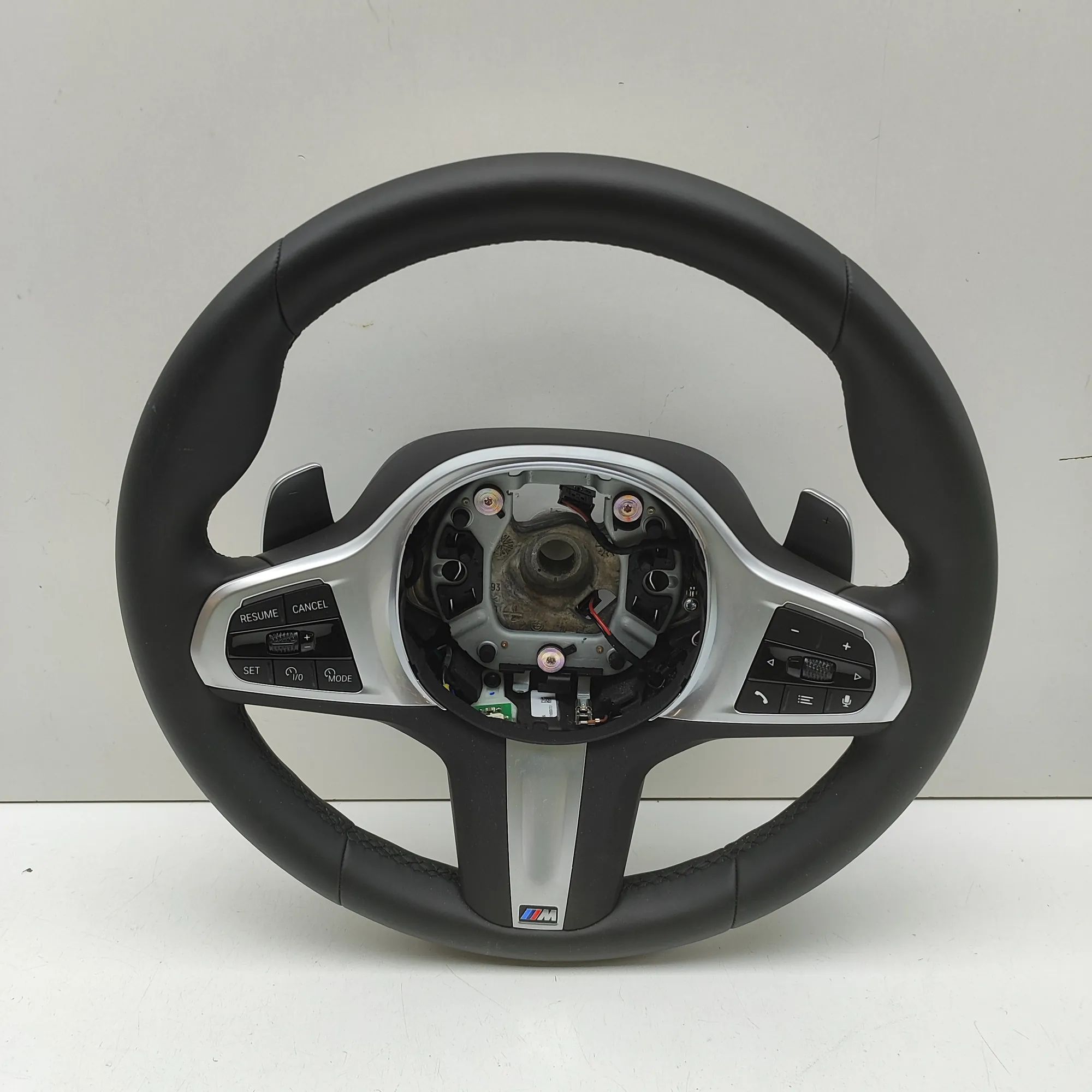 BMW X6 (G06) steering wheel