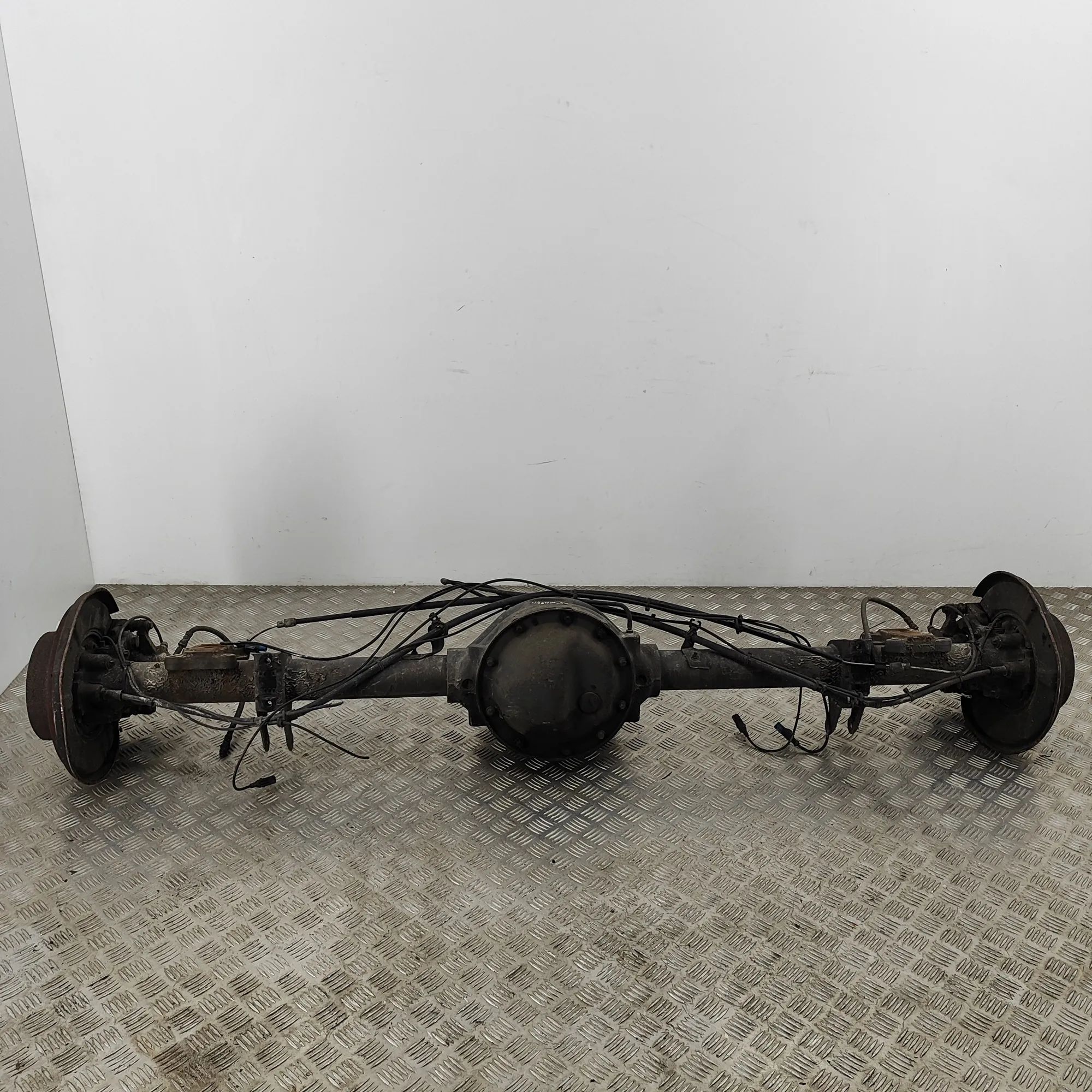 Mercedes-Benz Sprinter (W906) Rear Axle A9063260712, A9063510203 Rear Axle MERCEDES-BEN...