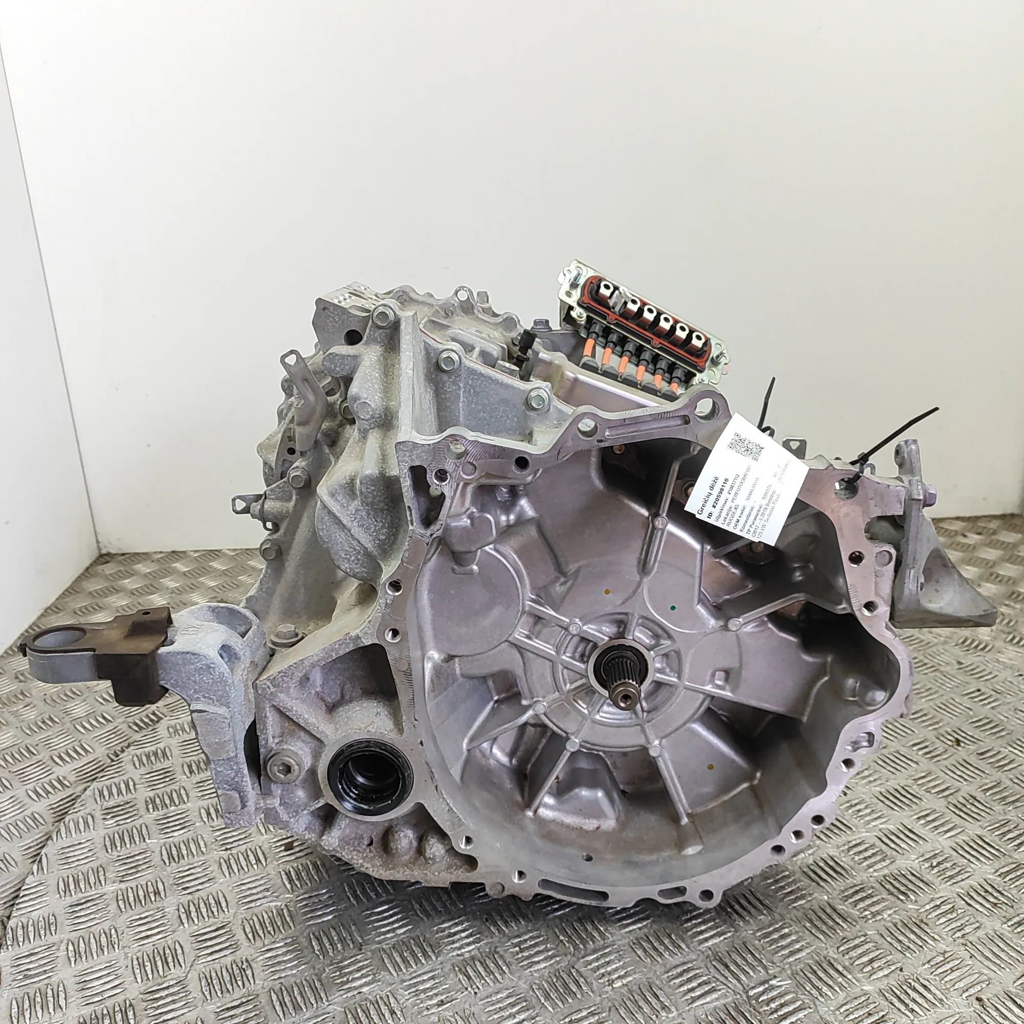 Toyota Camry (XV50) Gearbox TZ215-XS002, 30900-33110 Gearbox TOYOTA CAMRY (...