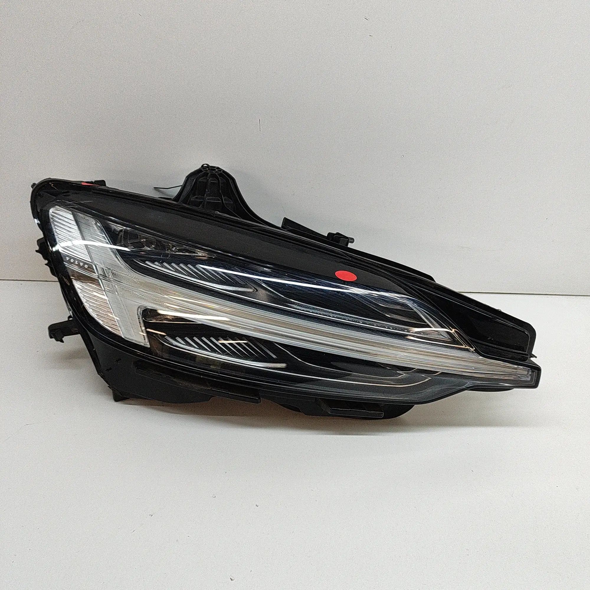Volvo S60 Front Right Headlight 32338007 Front Right Headlight VOLVO V60 (II) (...