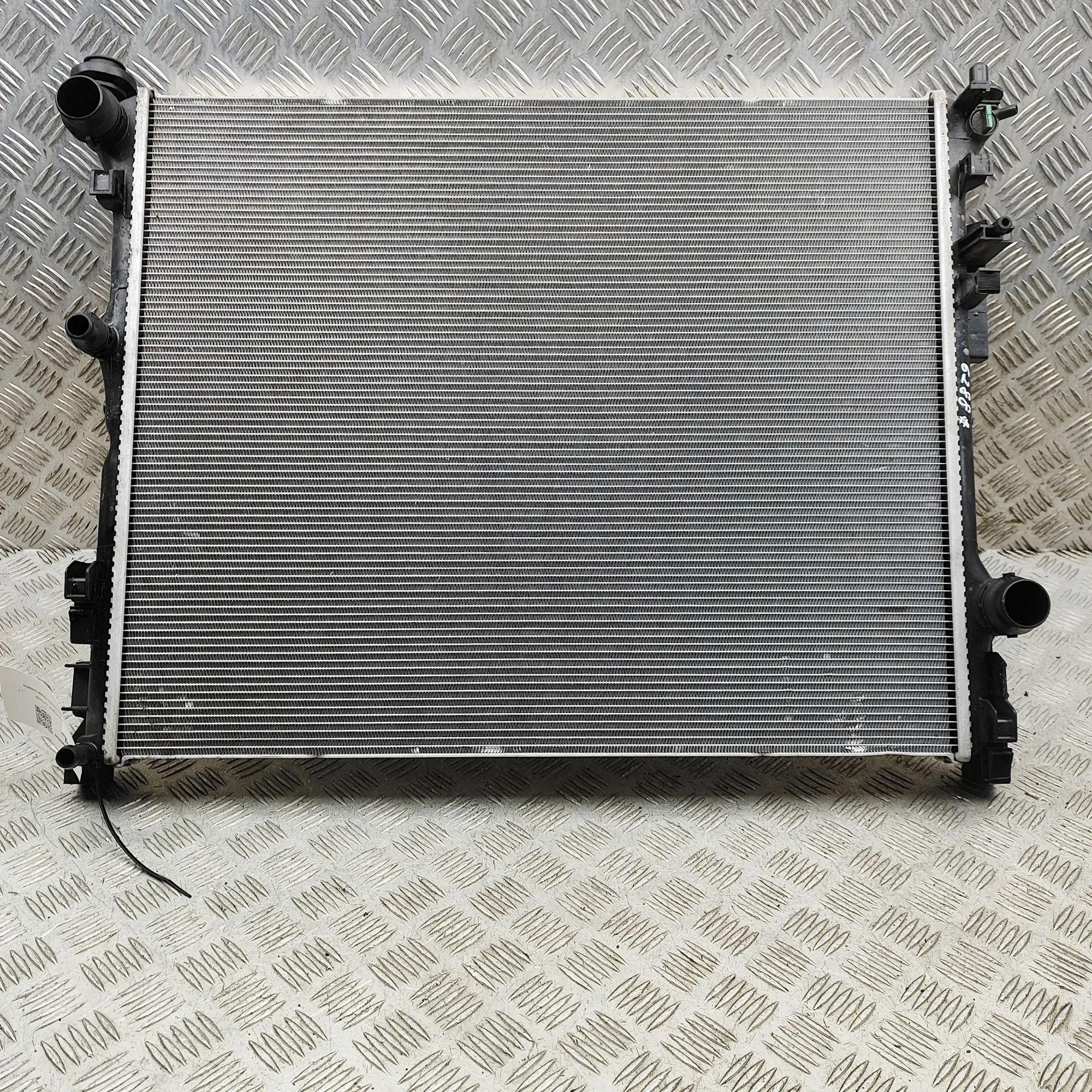 Mercedes-Benz GLE (W167) Cooling Radiator A1675007900, A1675007700 Cooling Radiator MERCE...
