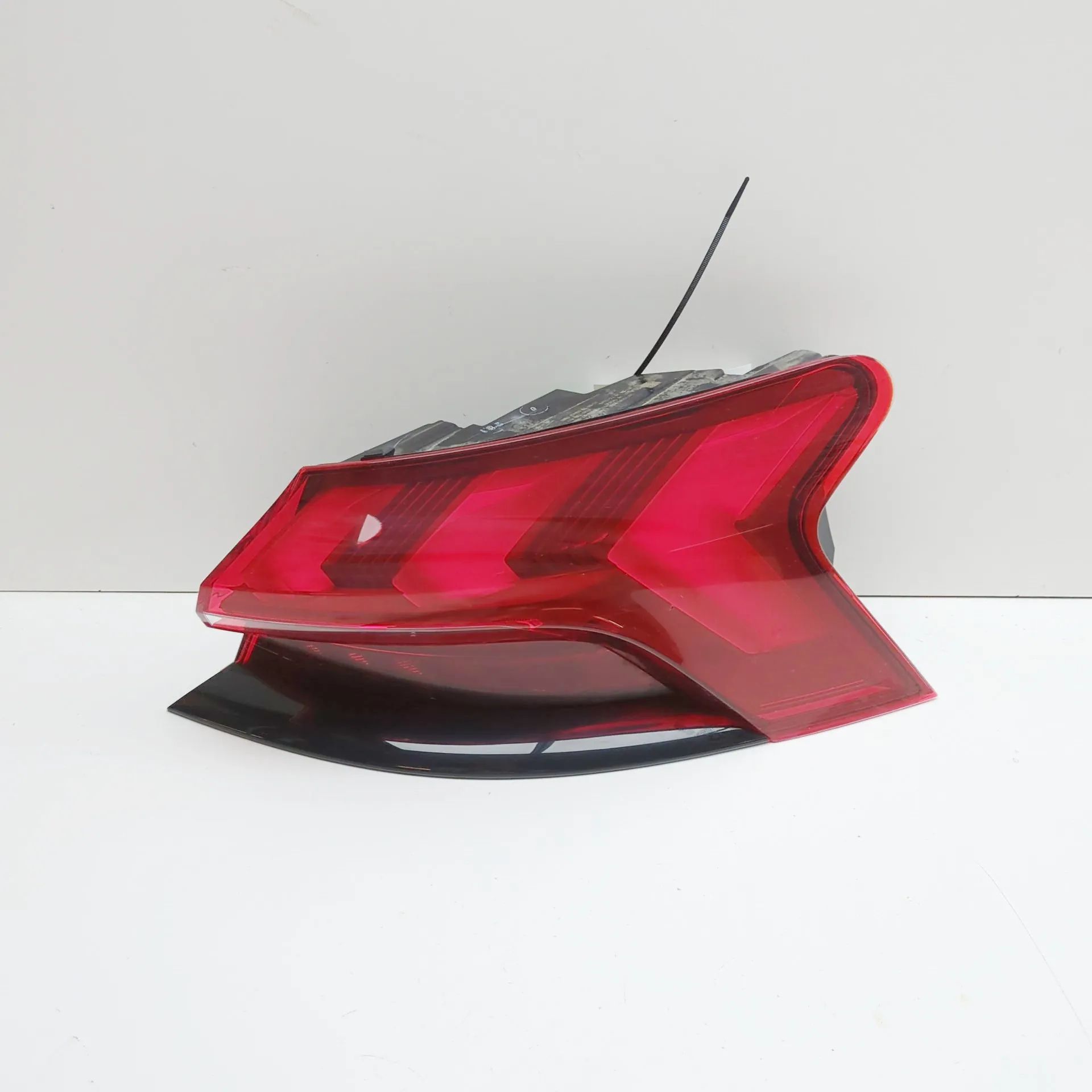 Audi e-tron GT (FW) Rear Right Tail Light 4J3945092 Rear Right Tail Light AUDI E-TRON GT ...